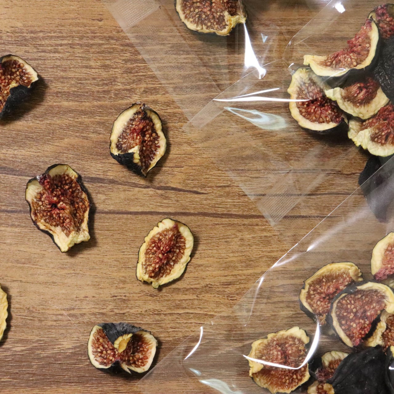 黒いちじくビオレソリエドライフルーツ 稀少☆乾燥黒いちじく】ビオレソリエスのドライいちじく 25g袋×4