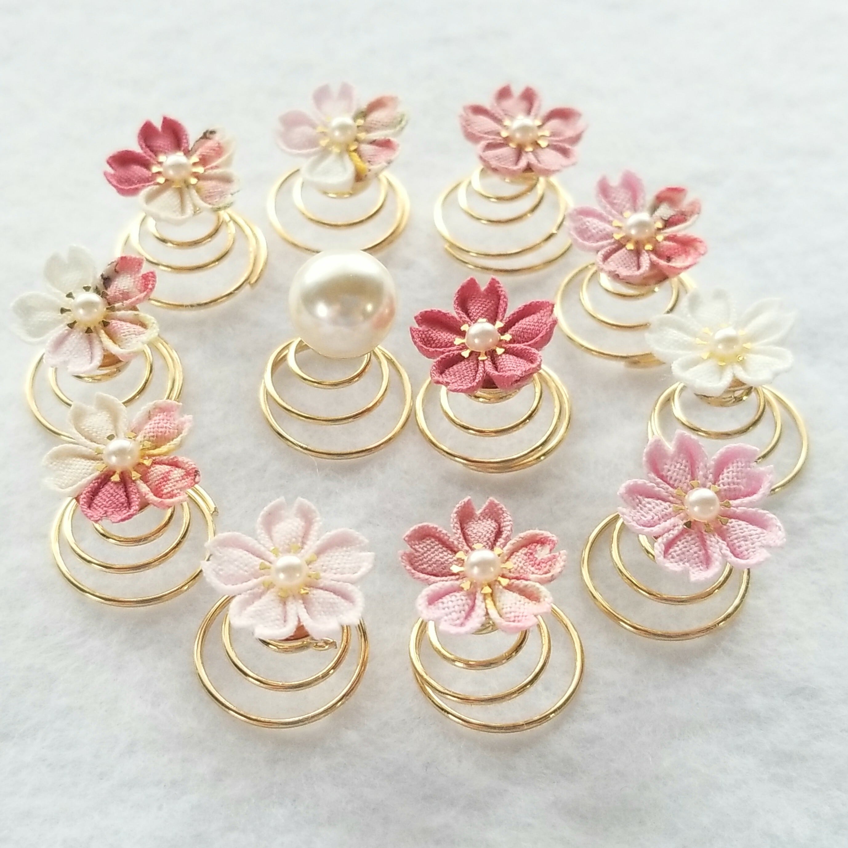 つまみ細工 桜のスクリューピン -陽だまり- 】---- フラワー/誕生日