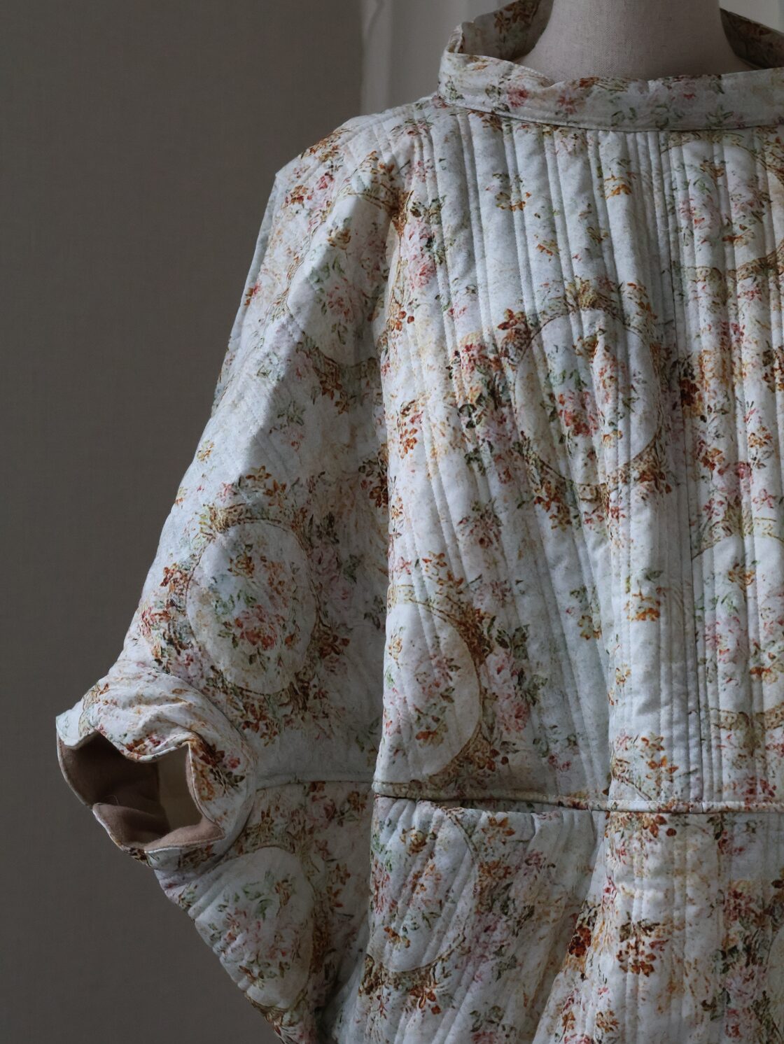 DECO depuis 1985 〈FLOWER QUILT ROUND TOPS〉 | PAY ID