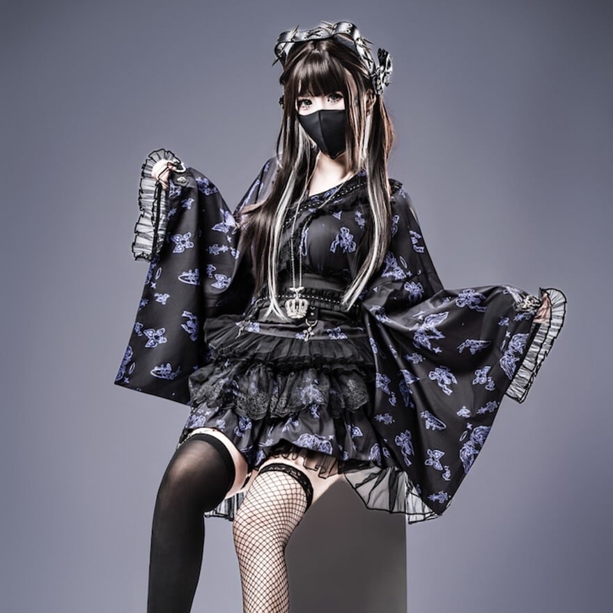 和ゴシック セットアップ 着物袖トップス×フリルミニスカート｜WithU