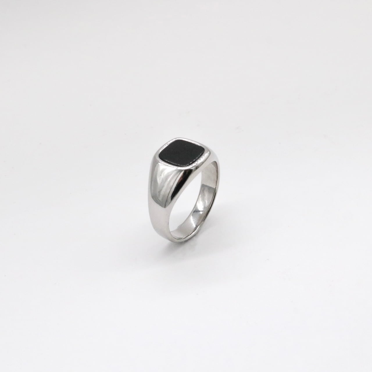 Black rounded ring | 13lue