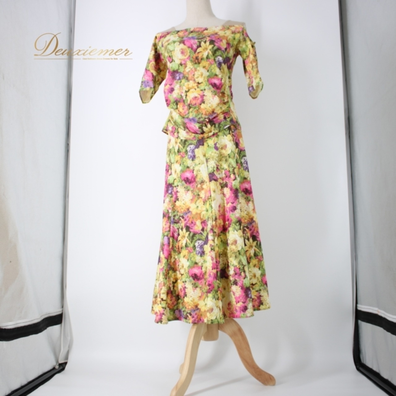 社交ダンス 衣装 スタンダード 上下セット ツーピース レッスンウェア パーティ衣装 イエロー系 ピンク系 グリーン系 花柄 レース ラインストーン イベント衣装 ダンスウェア フォーマル 春夏 薄手 おしゃれ 鮮やか スカート付き セットアップ レッスン用 伸縮性あり カジュアル ユニーク コスチューム フラワープリント パーティー用