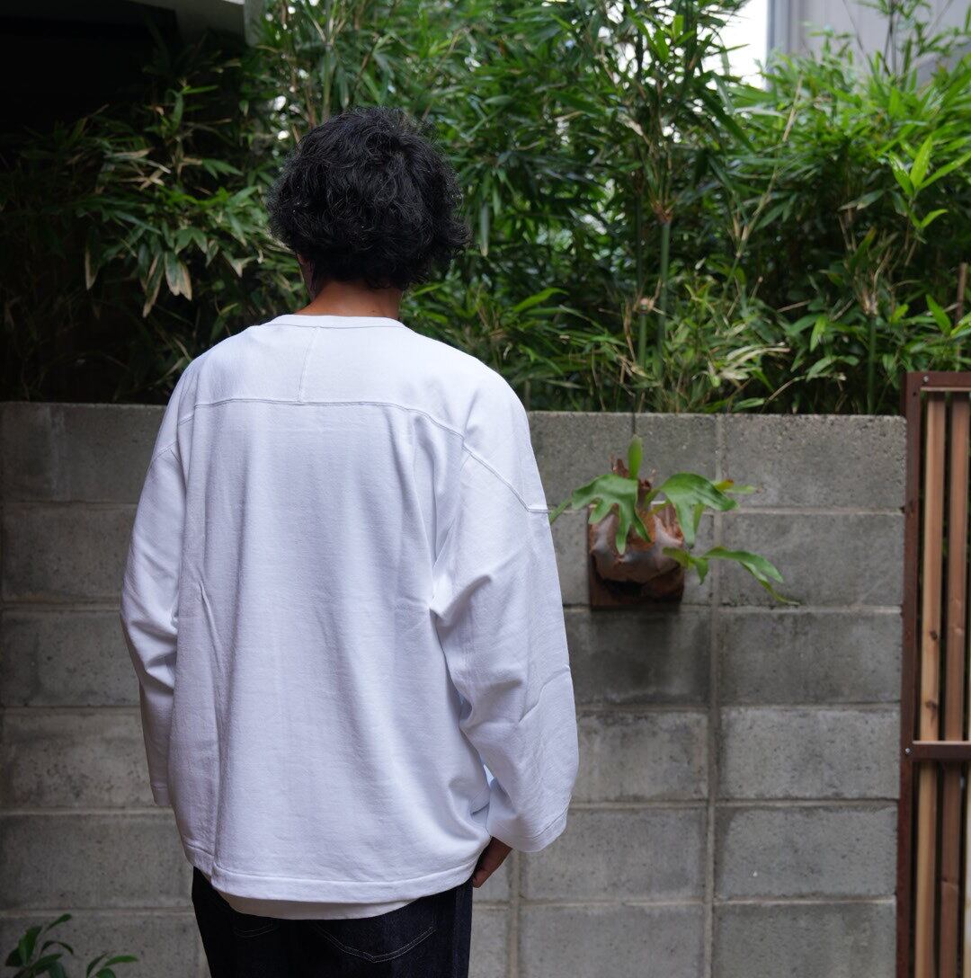 COMOLI(コモリ) / フットボールTシャツ -WHITE-(Y03-05004) | Signs powered by BASE