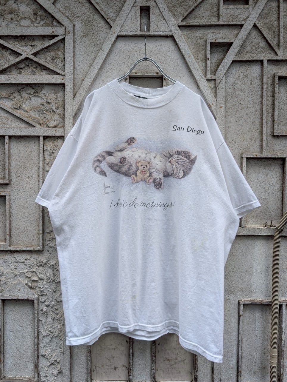 "CAT" print tee / made in USA