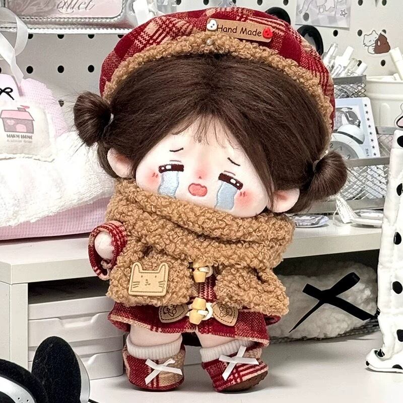 20cmぬい服】冬のふわふわ赤チェックコーデ 着せ替えぬいぐるみ 棉花