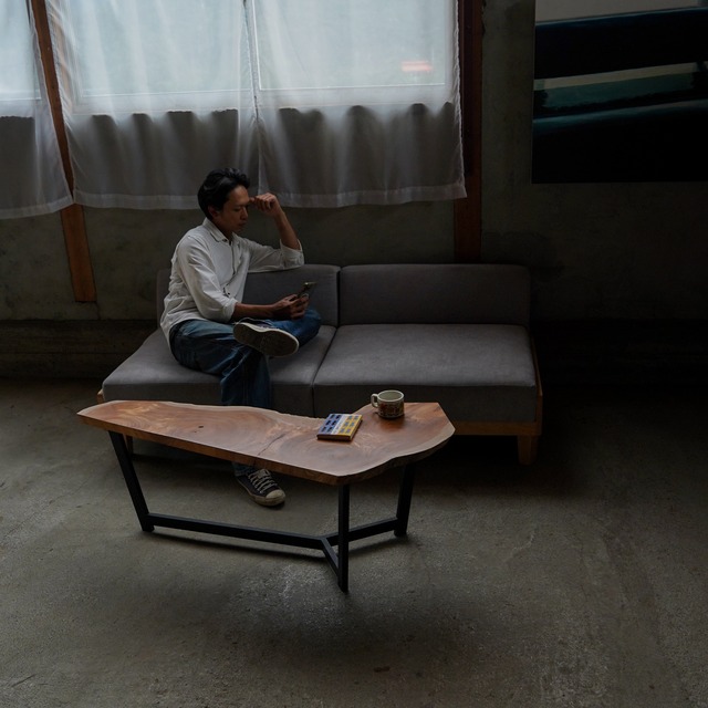 大きな欅の輪切り一枚板　ローテーブル