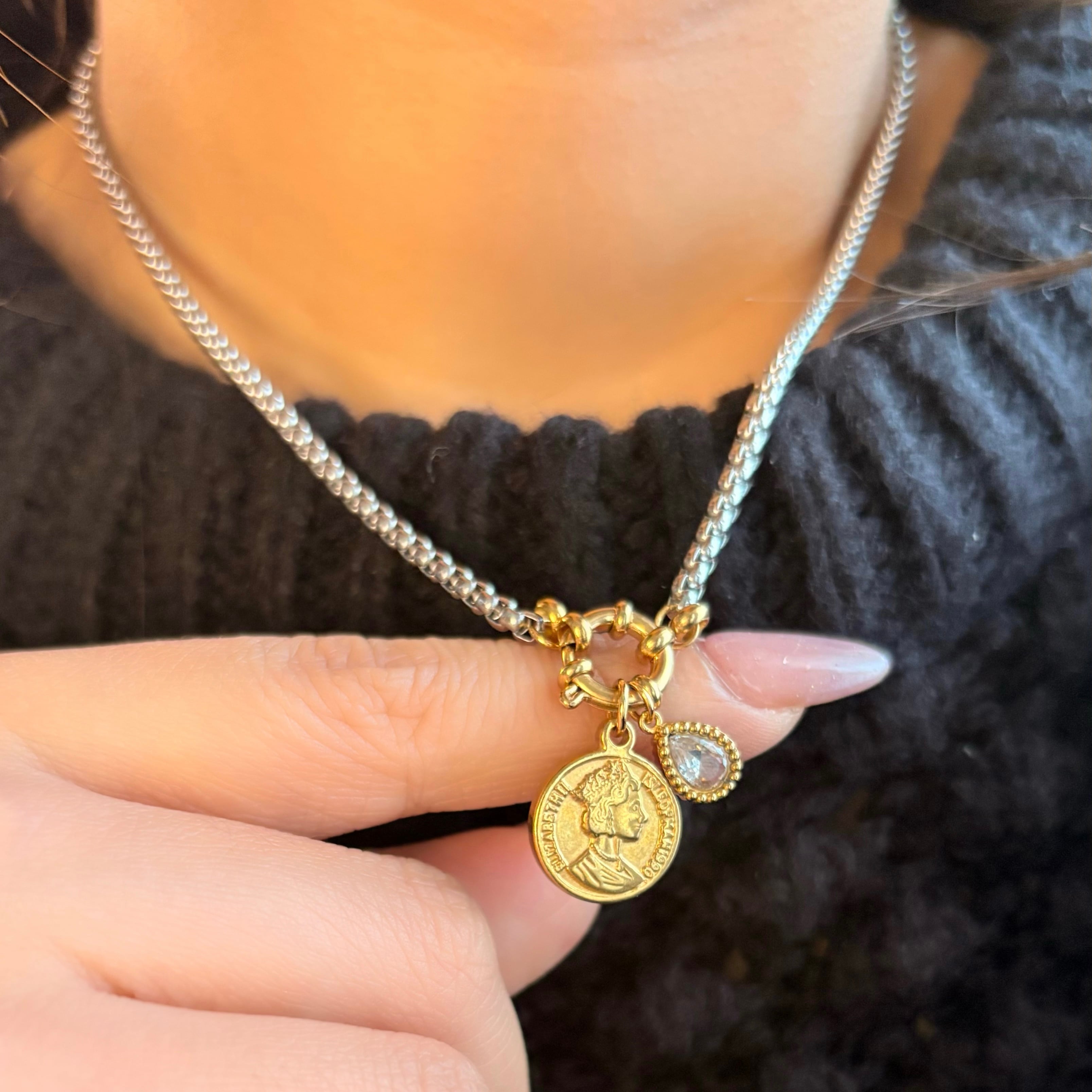 予約受付中】ミックスカラー コイン&ジルコニアチャーム ネックレス