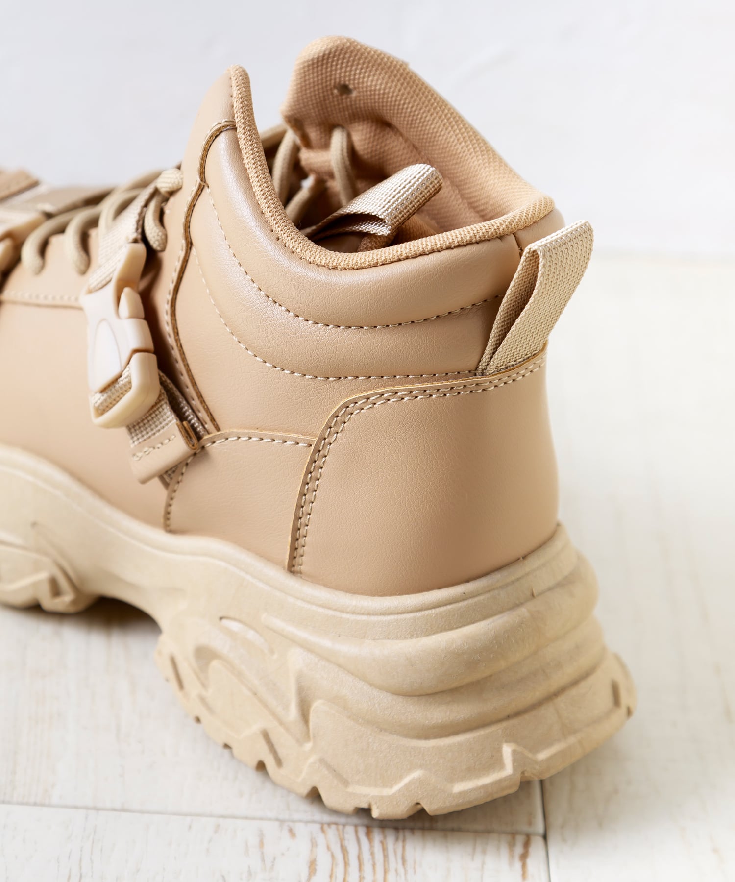 ボリュームソールハイカットスニーカー(304-1365)[330A] | attagirl