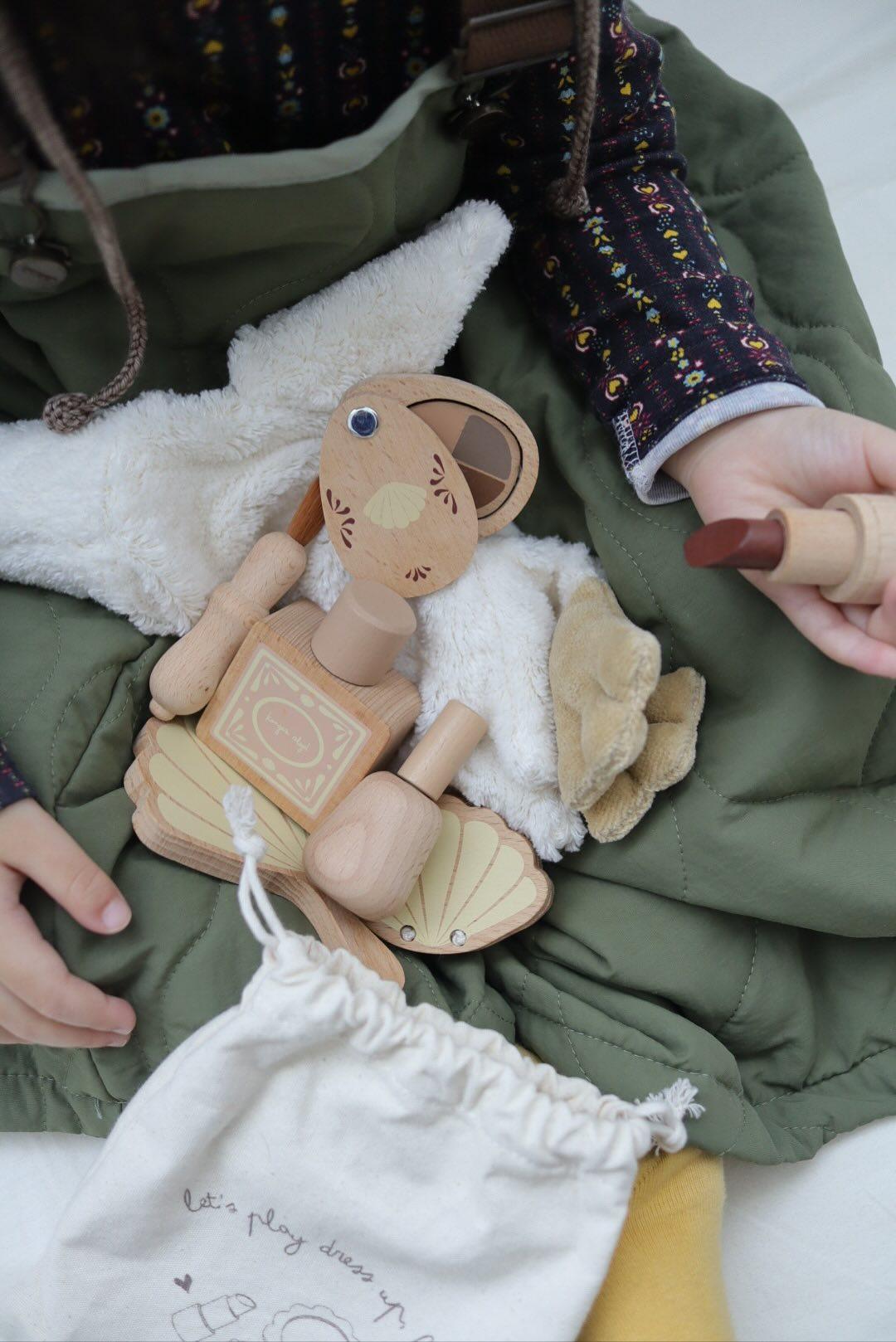 RESTOCK】BEAUTY SET 【Konges Sloejd コンゲススロイド】おままごと