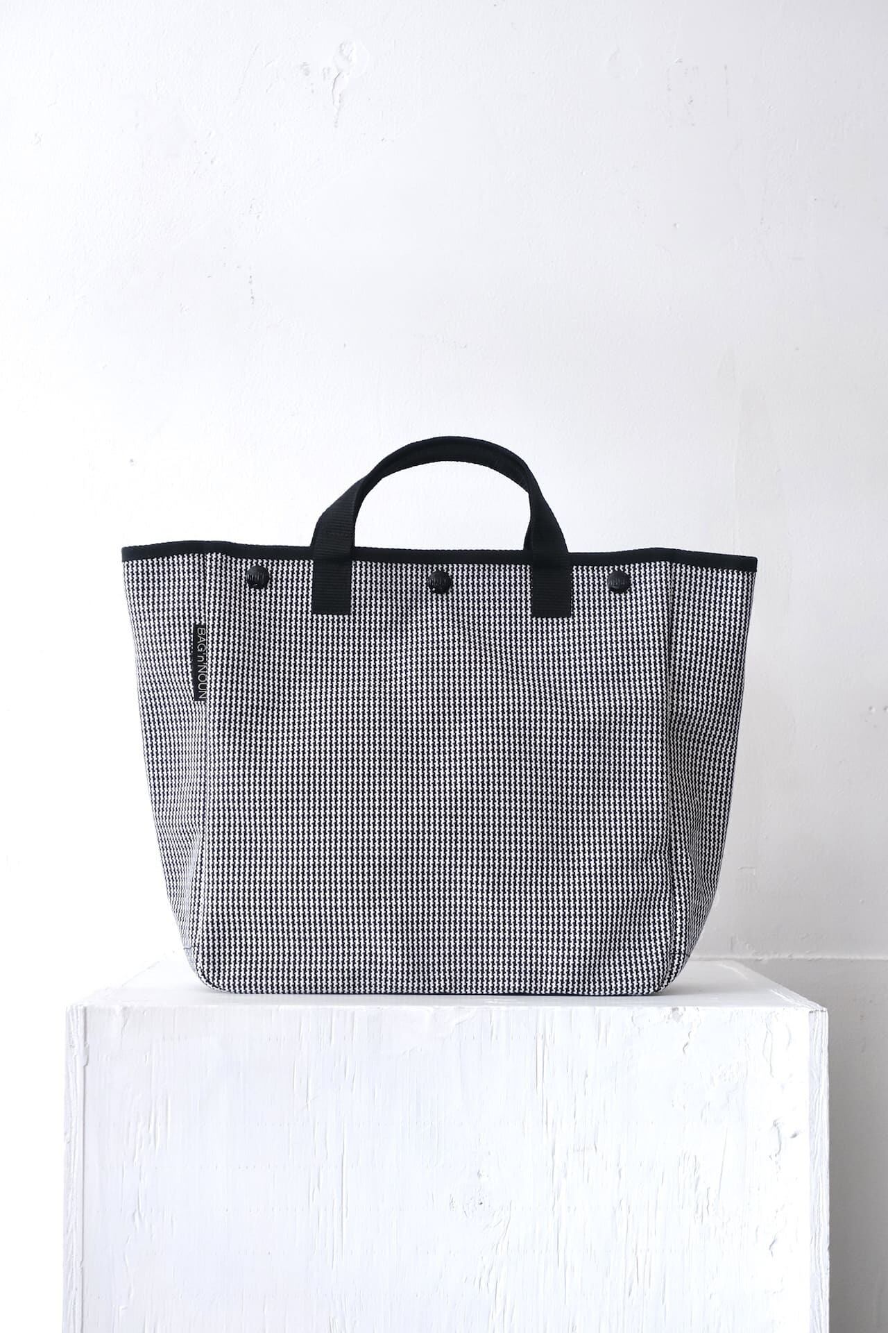 BAG'n'NOUN HOMES 'HOUNDSTOOTH/S' Black-H/T