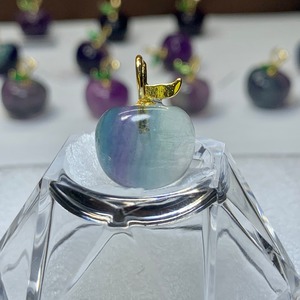 50.フローライトりんご・ペンダントトップ