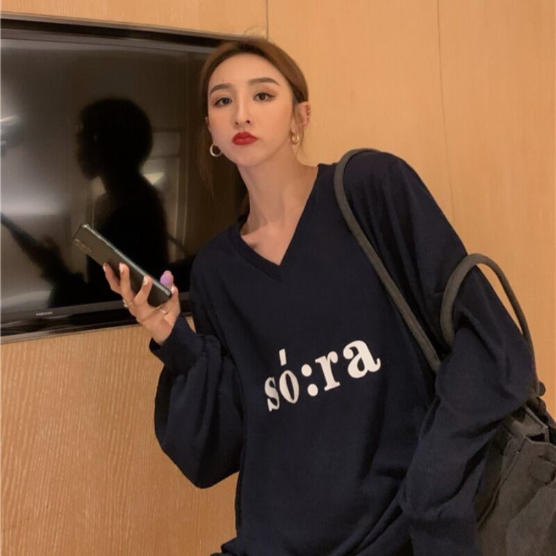 怠惰なスタイルの黒のTシャツセーター女性秋バージョンルーズVネック長袖ボトミングシャツミドル丈トップイン潮 ブラックストロベリース57048795315