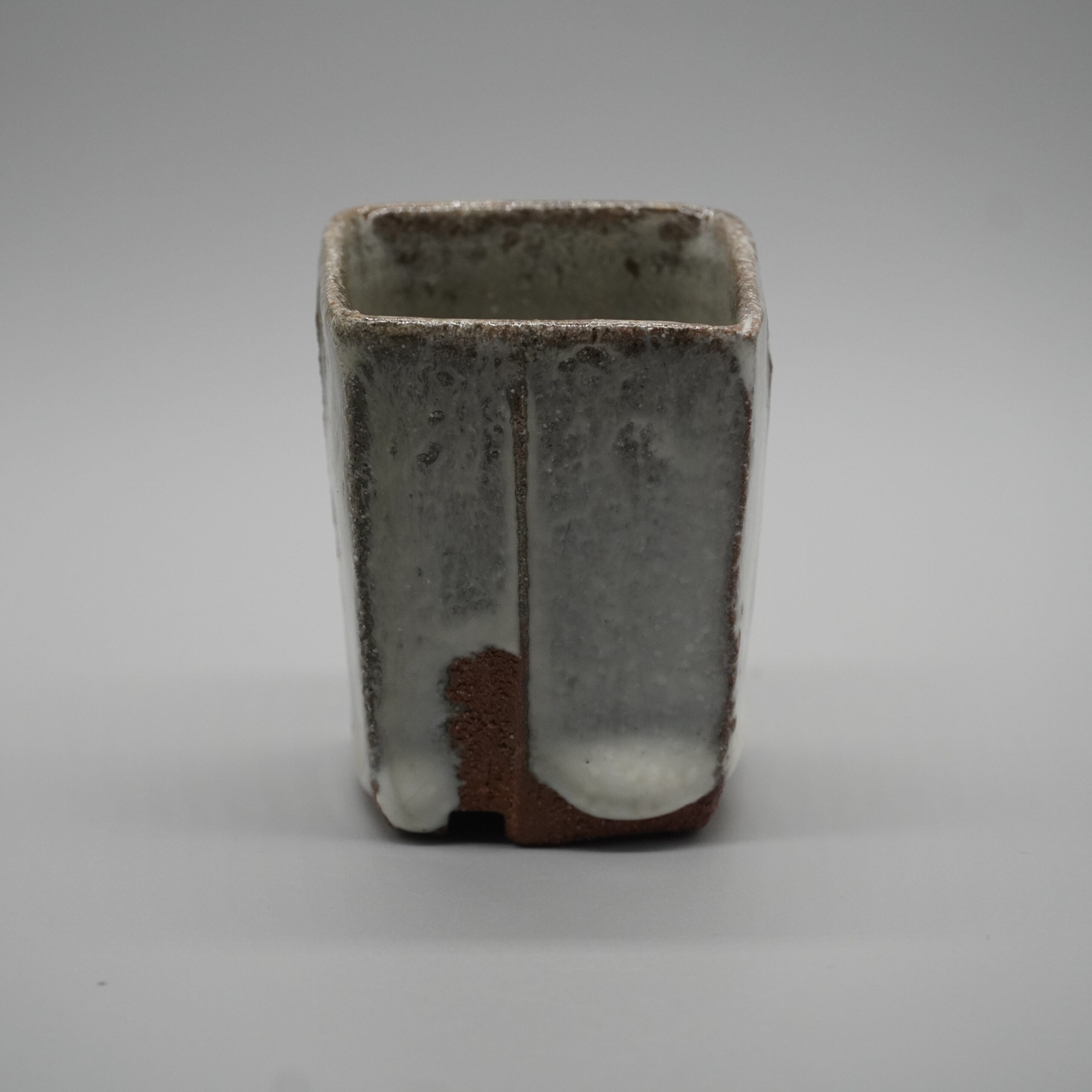 白釉角盃 | 上野焼宗家十二代渡窯