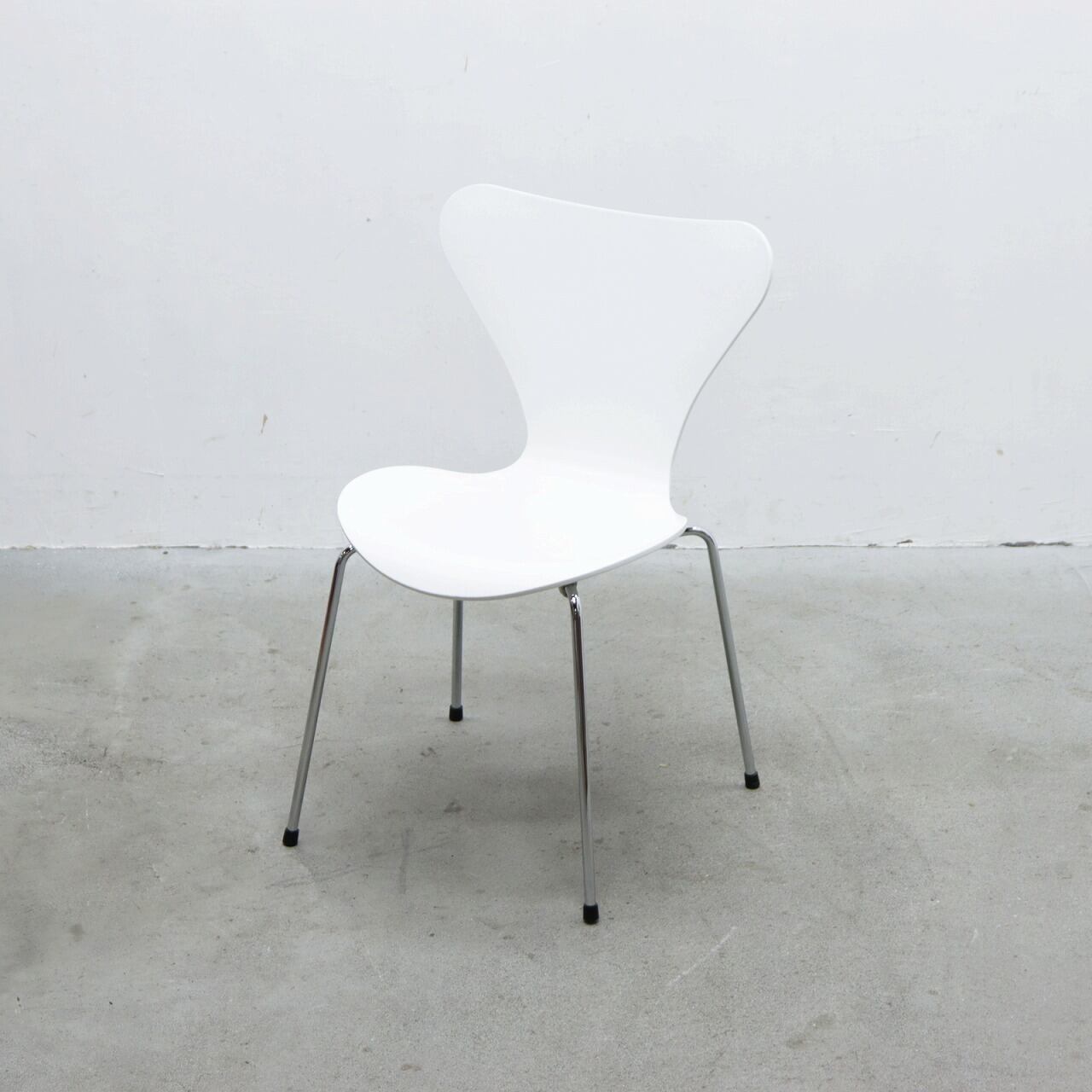 正規品・フリッツハンセン　セブンチェア　ラッカーホワイト① Fritz Hansen フリッツハンセン セブンチェア ホワイト ラッカー 北欧