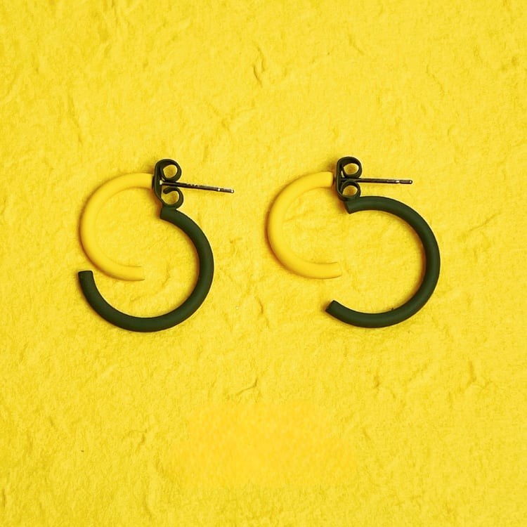 Two-color hoop post earrings ‐1col‐ A0473
