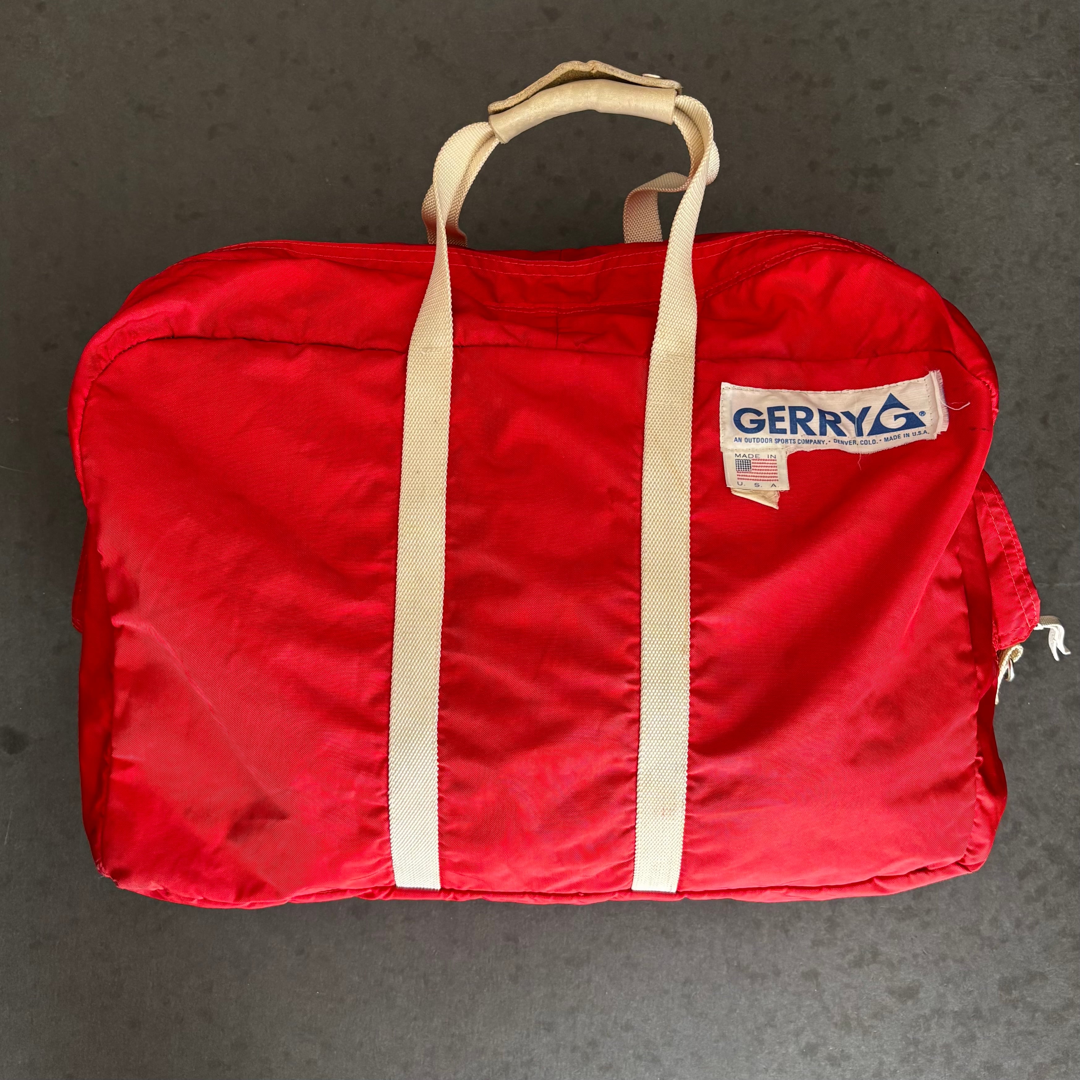 Vintage GERRY ダッフルバッグ Made in USA Vintage GERRY Large Red Duffle bag Made in USA | ACROSS THE RIVER