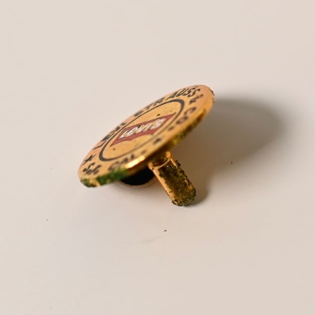 Vintage Levi's Employee Service Pin | Button Works Store ボタン
