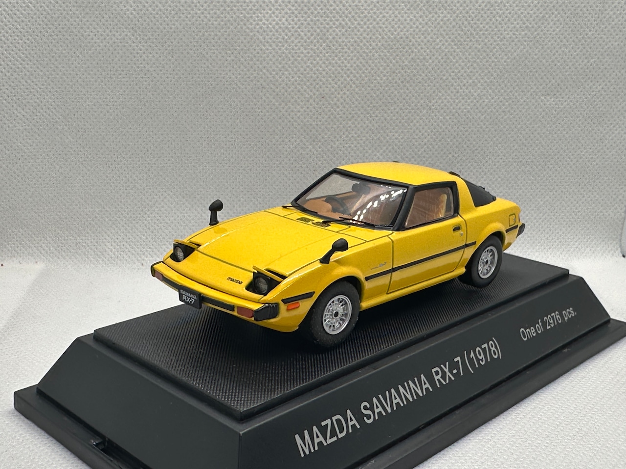 【エブロ】1/43 マツダ RX-7 SA22 (黄色) 買取品