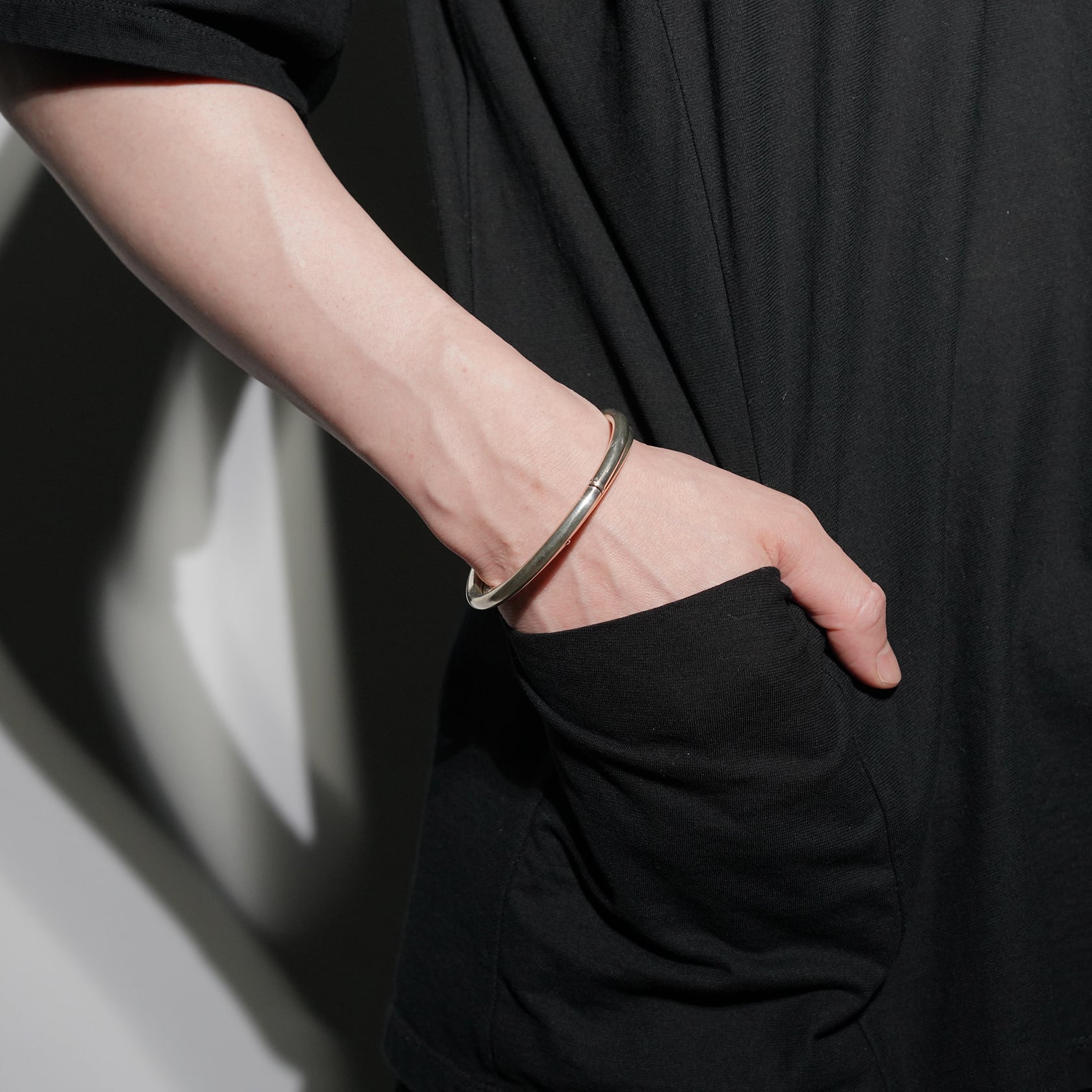 E-NO'S◎イーノス◎バングル◎silver925◎ブレスレット◎高品質良品 E-No's イーノス 18金ホワイトゴールド ブレスレット Fine jewelry