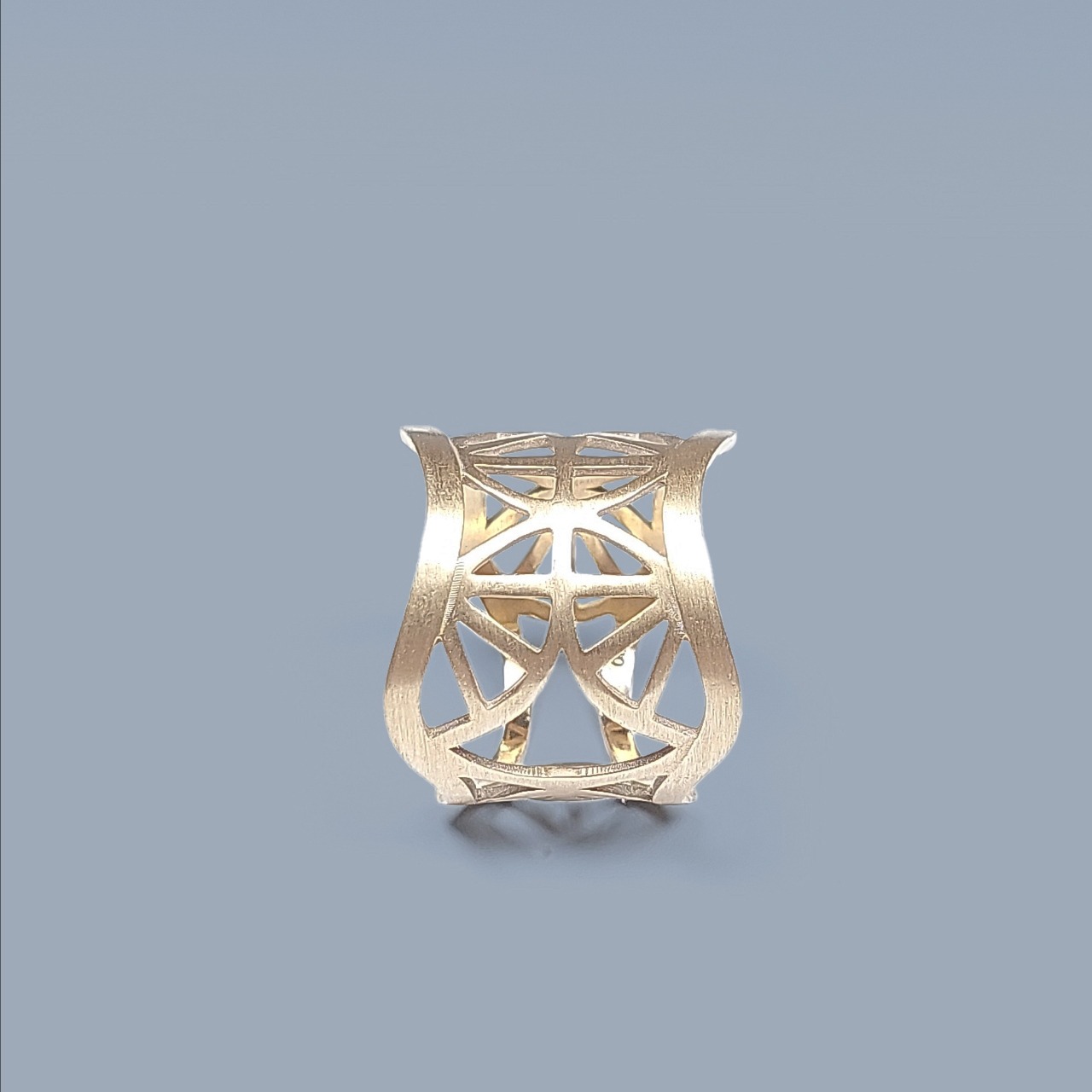 K10 Ancient Pattern Ring