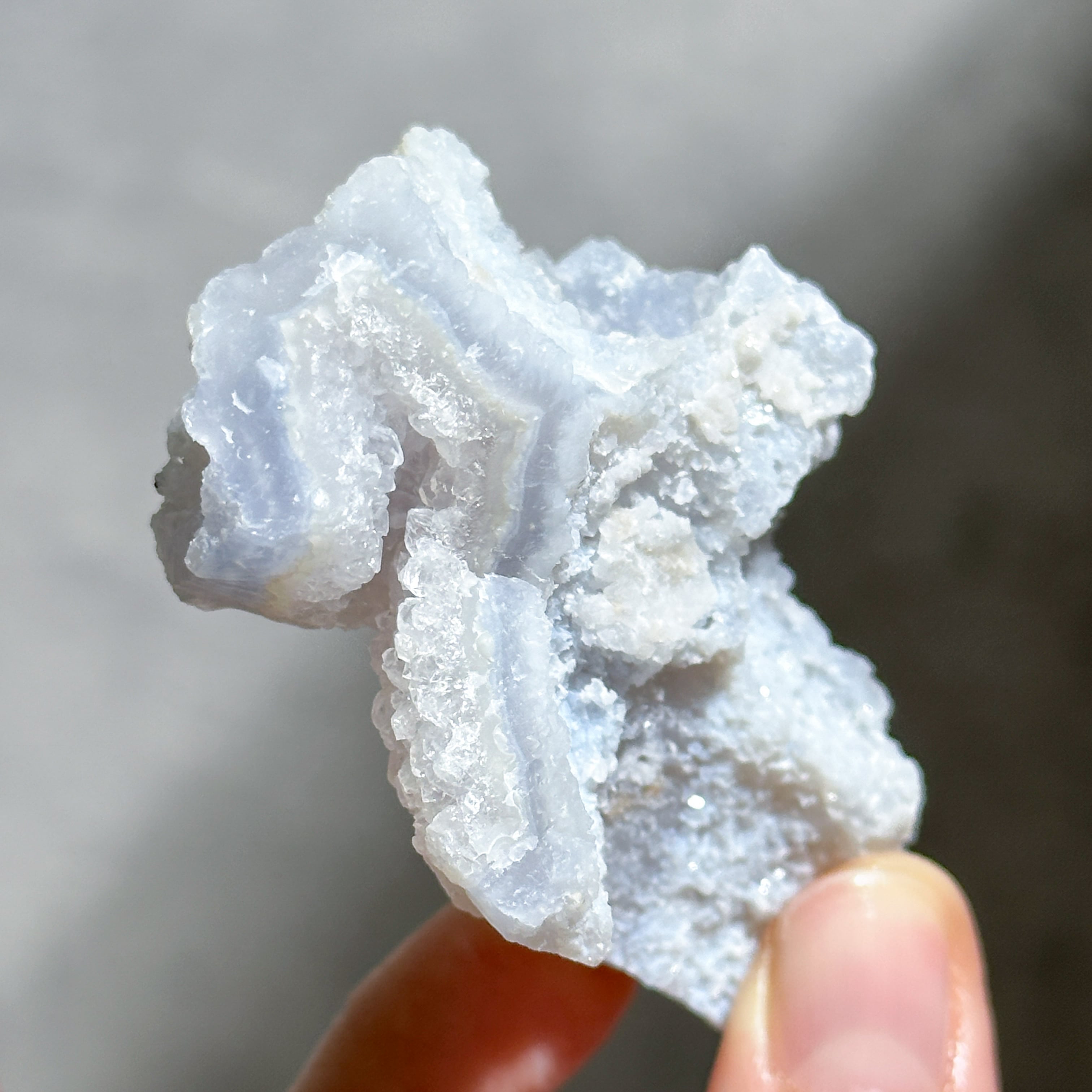 ブルーカルセドニー 原石83◇ Blue Chalcedony ◇天然石・鉱物
