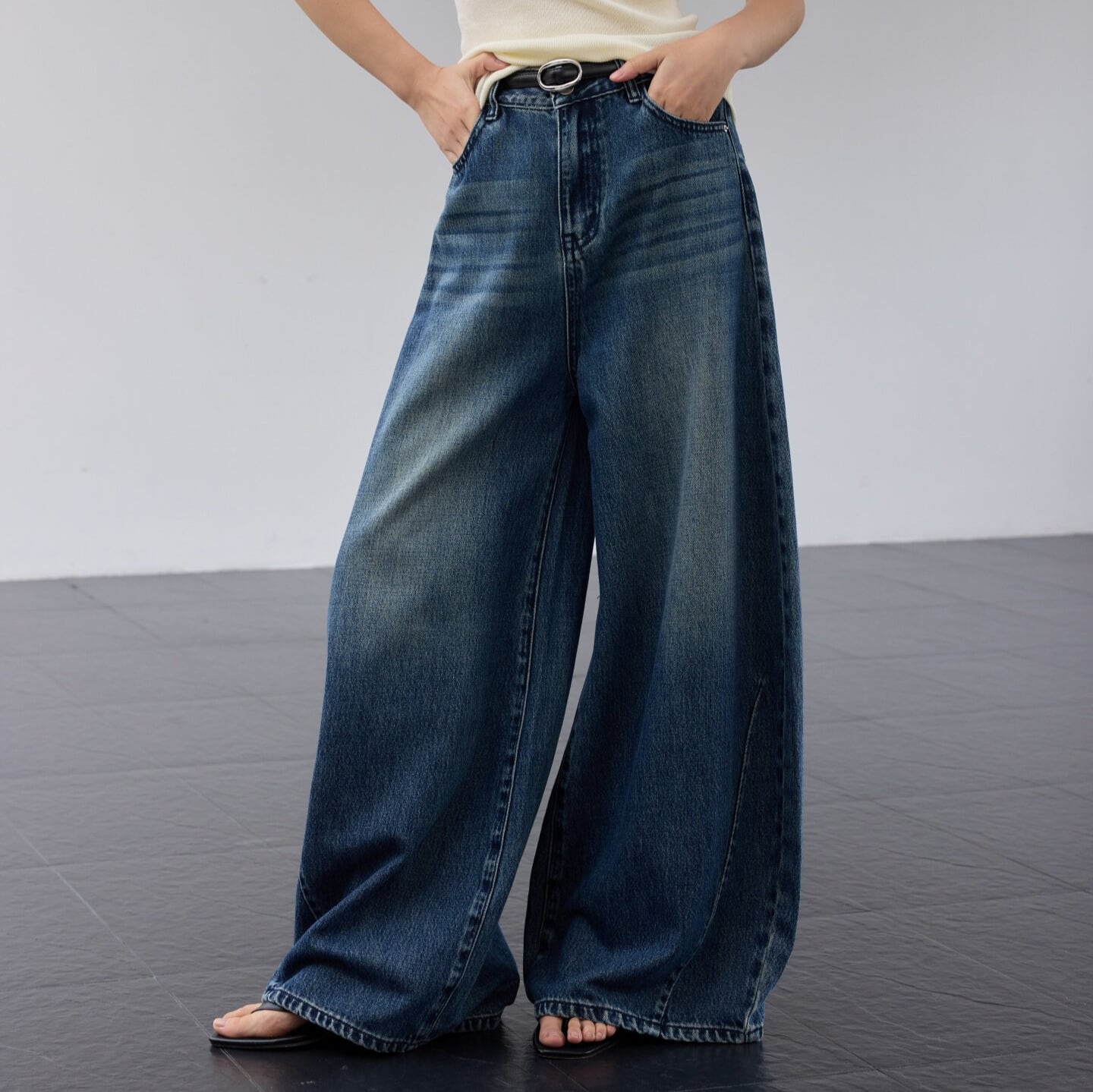ウォッシュド加工 ワイドシルエット デニムパンツ 1col H10968