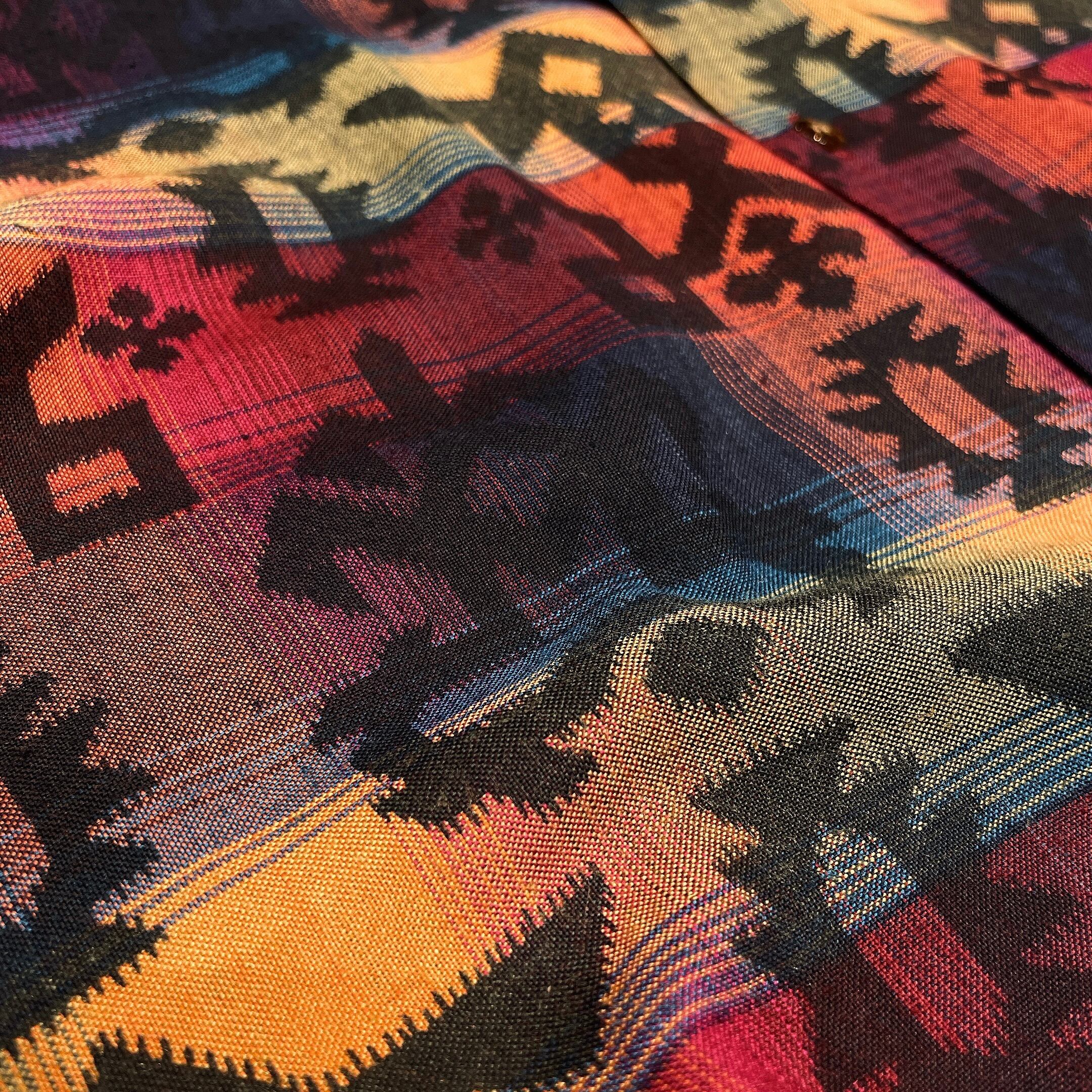 Richly colored check × ethnic pattern embbossed shirt