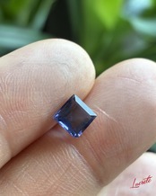 Natural Iolite 1.0ct Loose Gemstone｜天然アイオライト 1.0ct ルース【LE-0060】