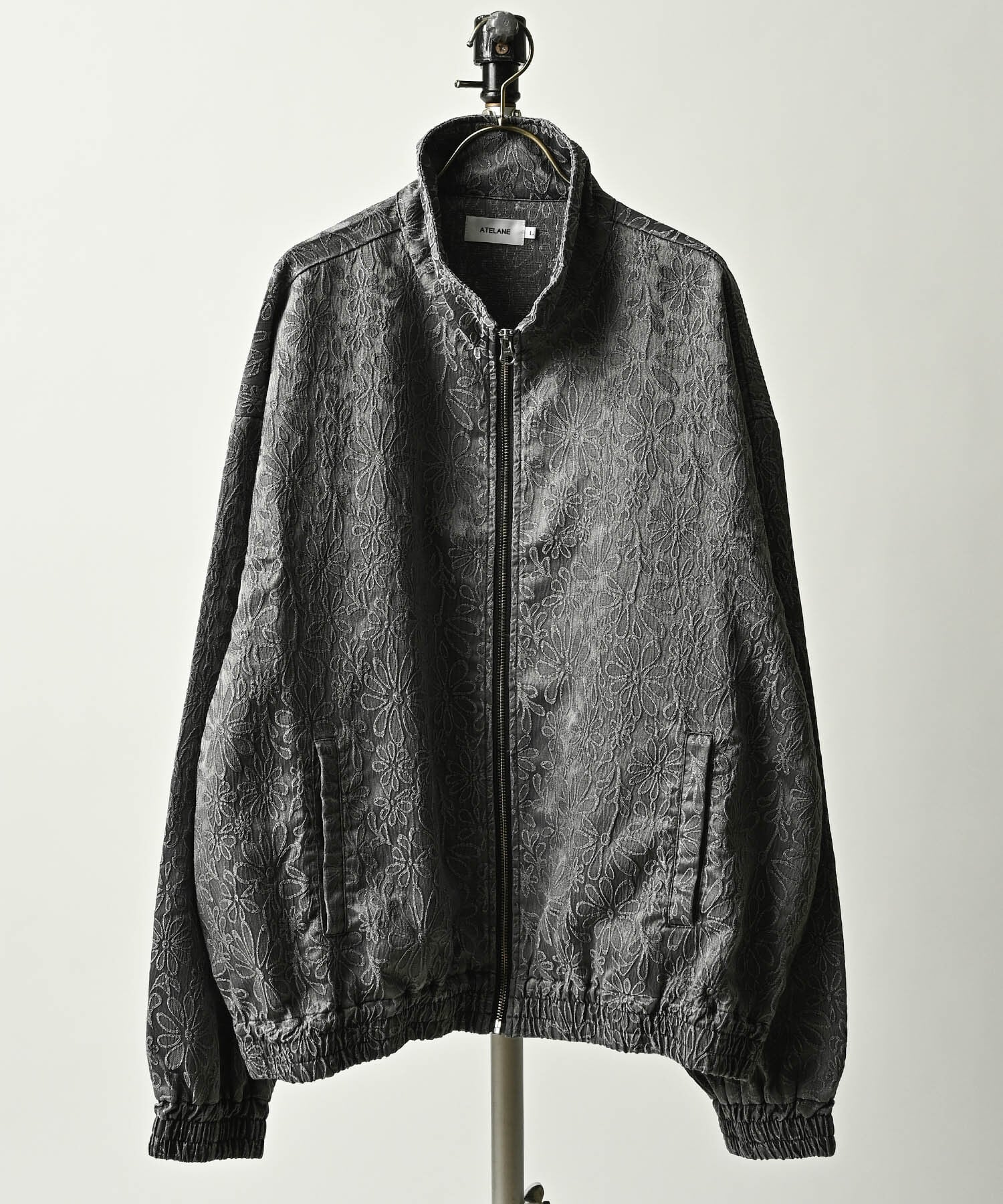 ATELANE Flower jacquard pigment track top (BLK) 25A-23130