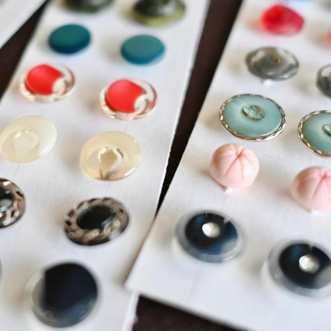 完売 】salt&Pepperさんの昭和レトロボタン14個 コレクション