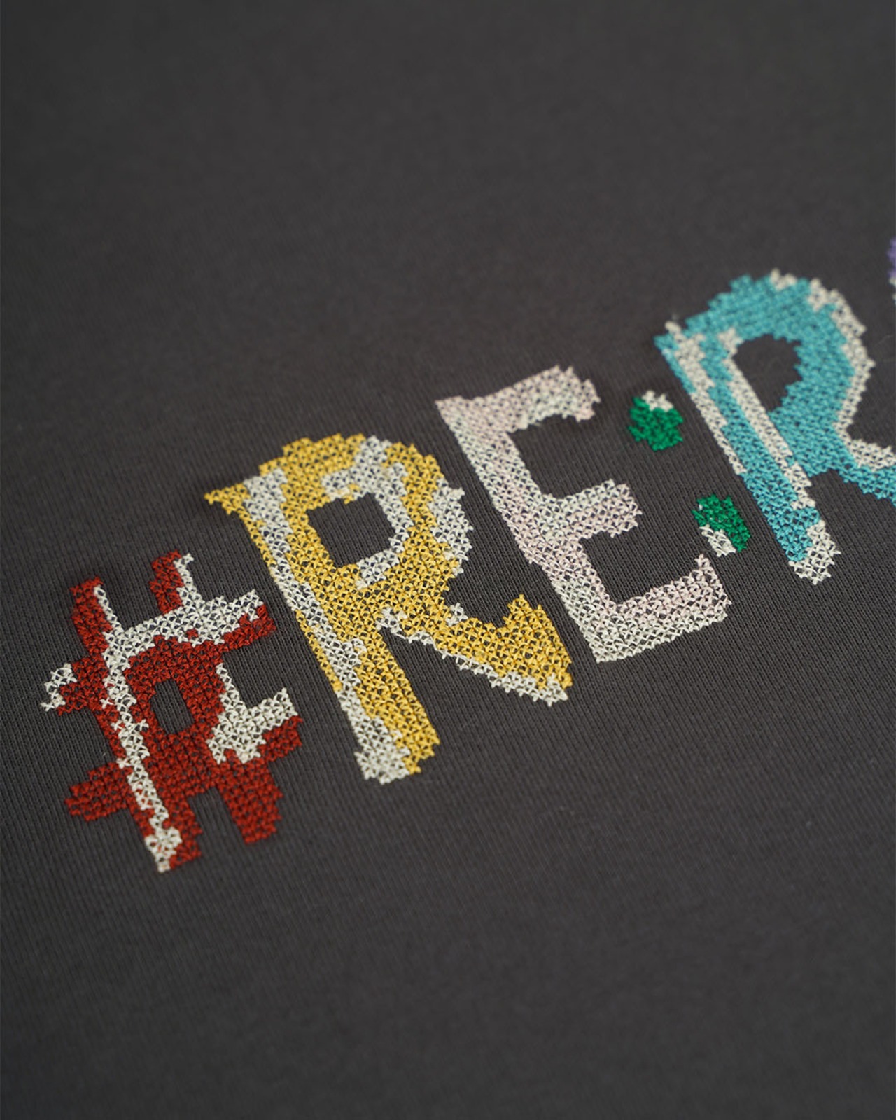 【#Re:room】MULTI COLOR LOGO EMBROIDERY T-SHIRTS［REC902］