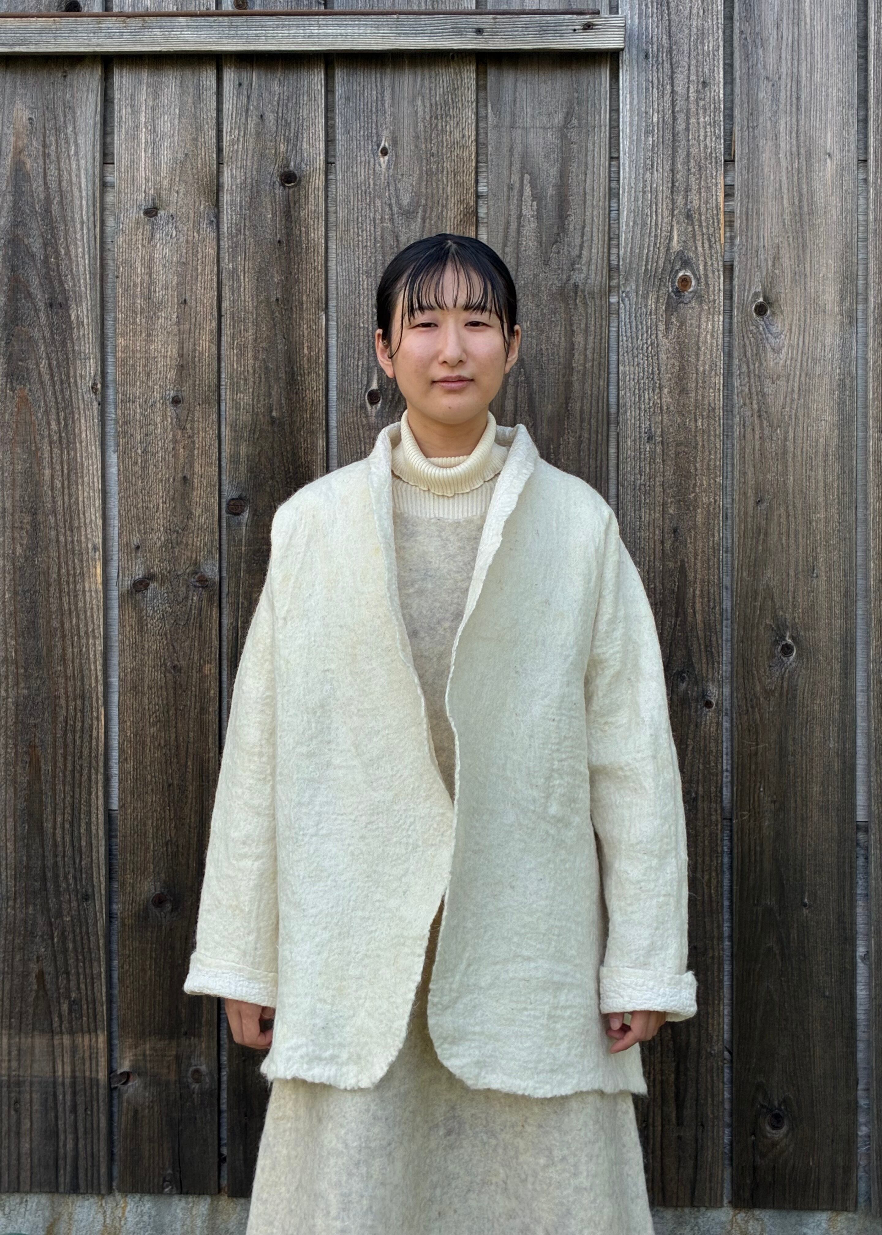 COS1-26001 ショートコート 白
