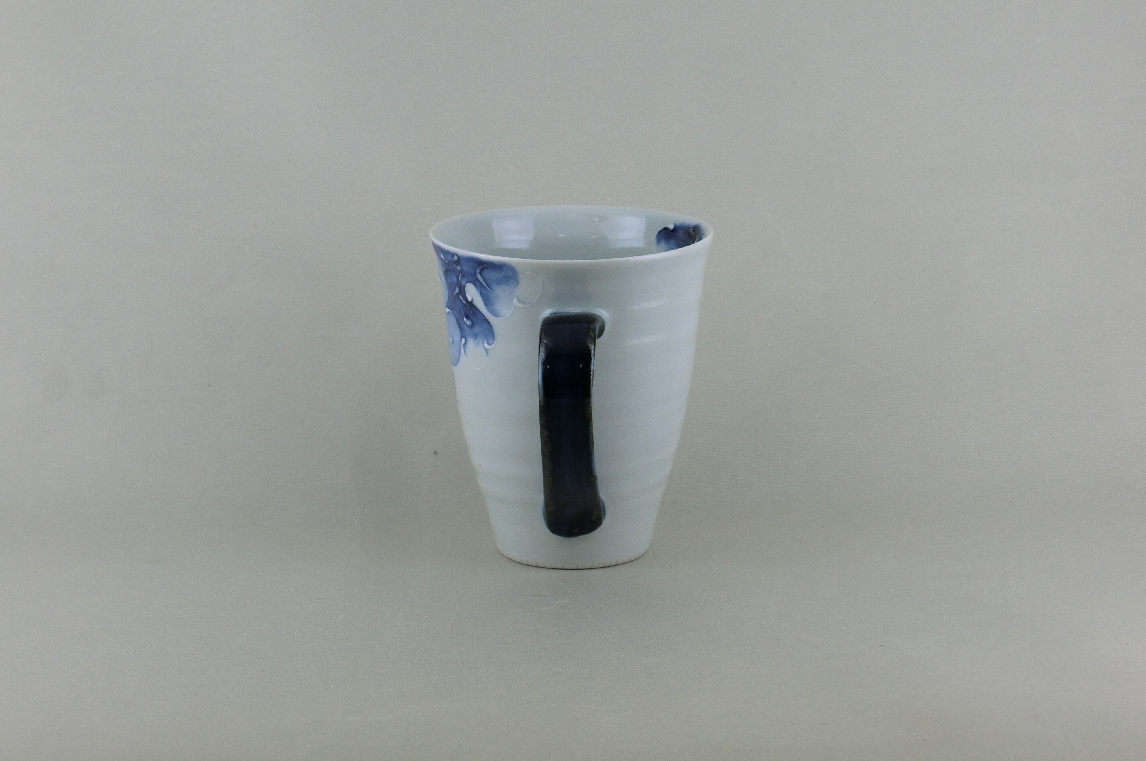 ぶどう絵マグカップ（青）