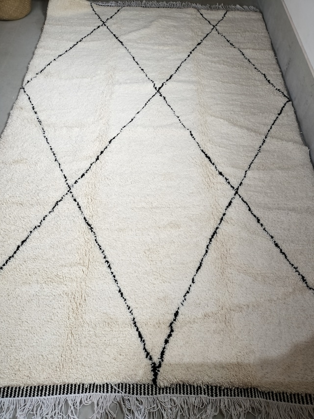 Moroccan rug 308✕187cm No.434