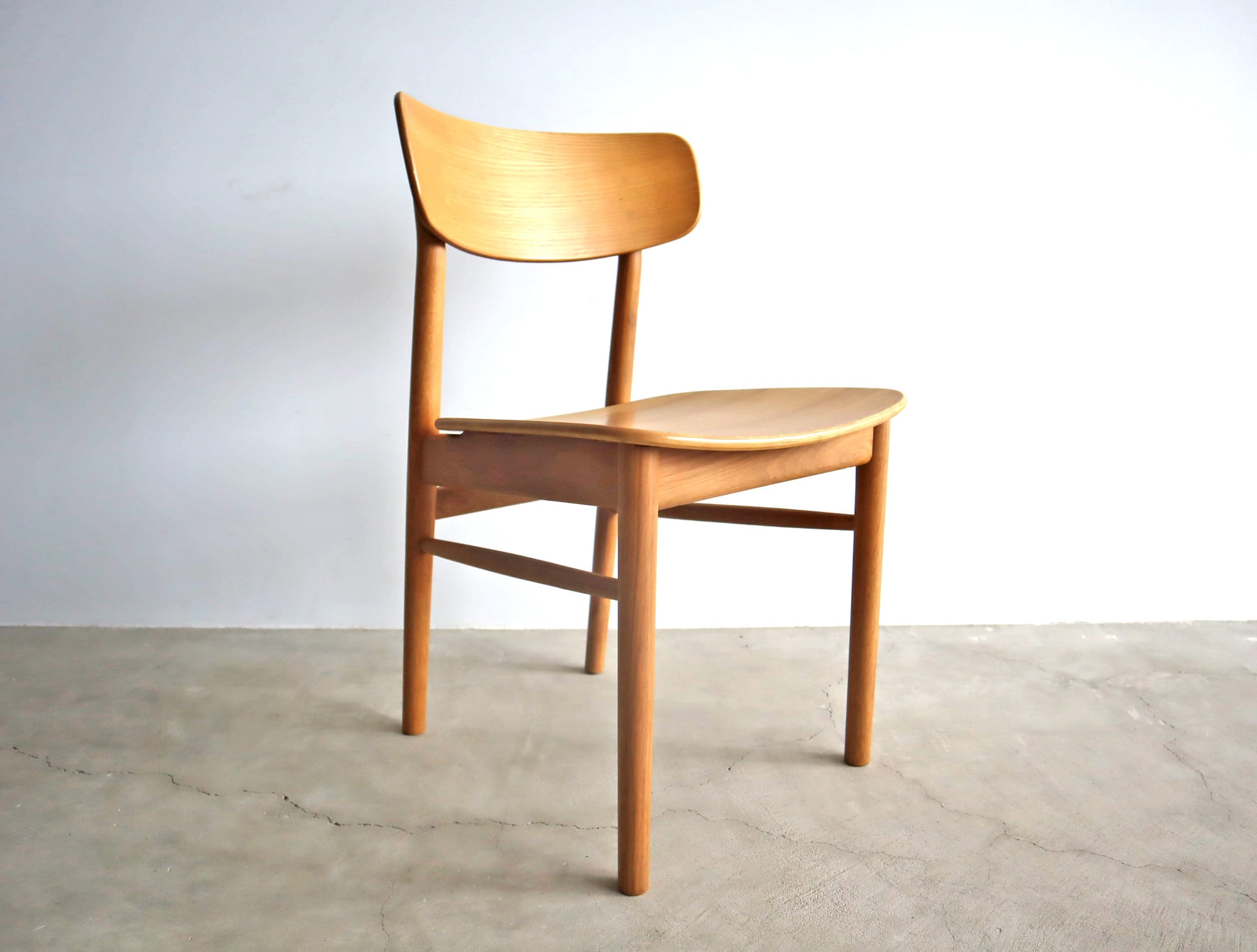 美品 カウンターチェア スツール カーキ グリーン 2脚セット 木製天板