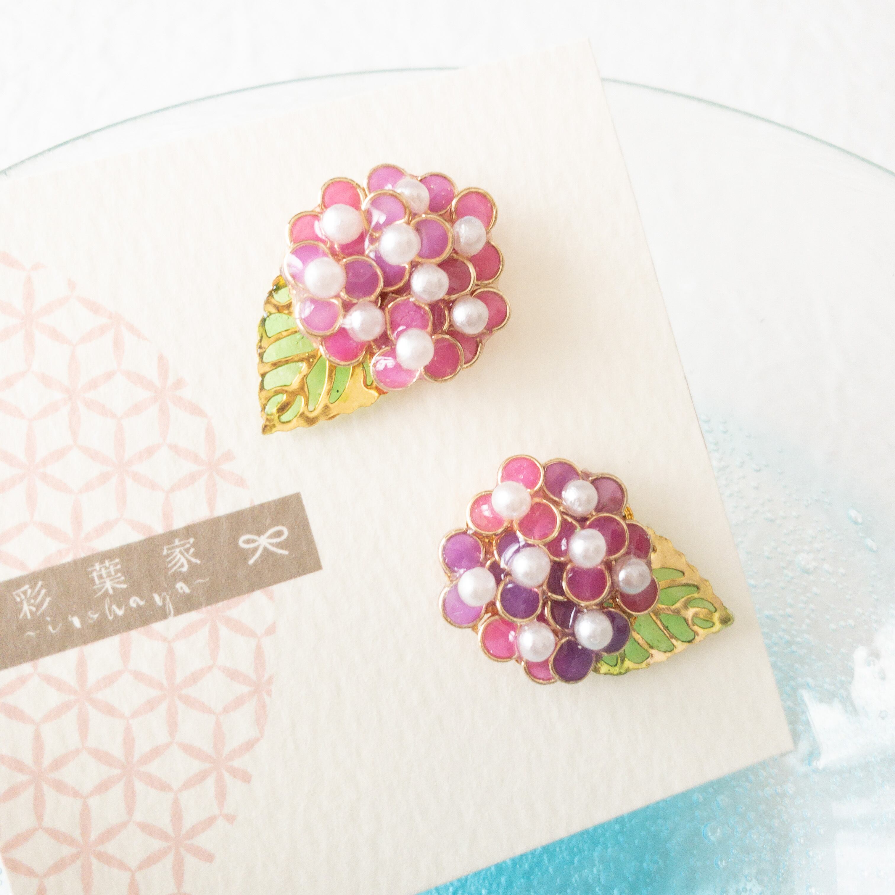 ◆花◆雨上がりの紫陽花ビジューピアス