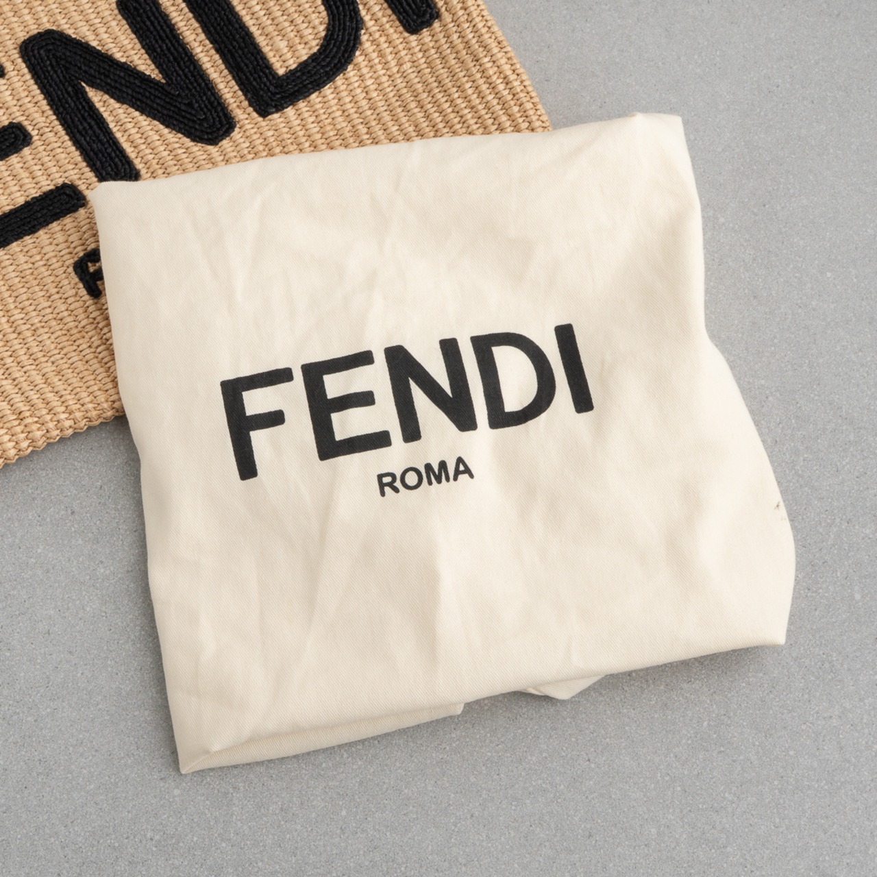 フェンディ ラフィア クラッチバッグ FENDI ROMA ベージュ ブラック