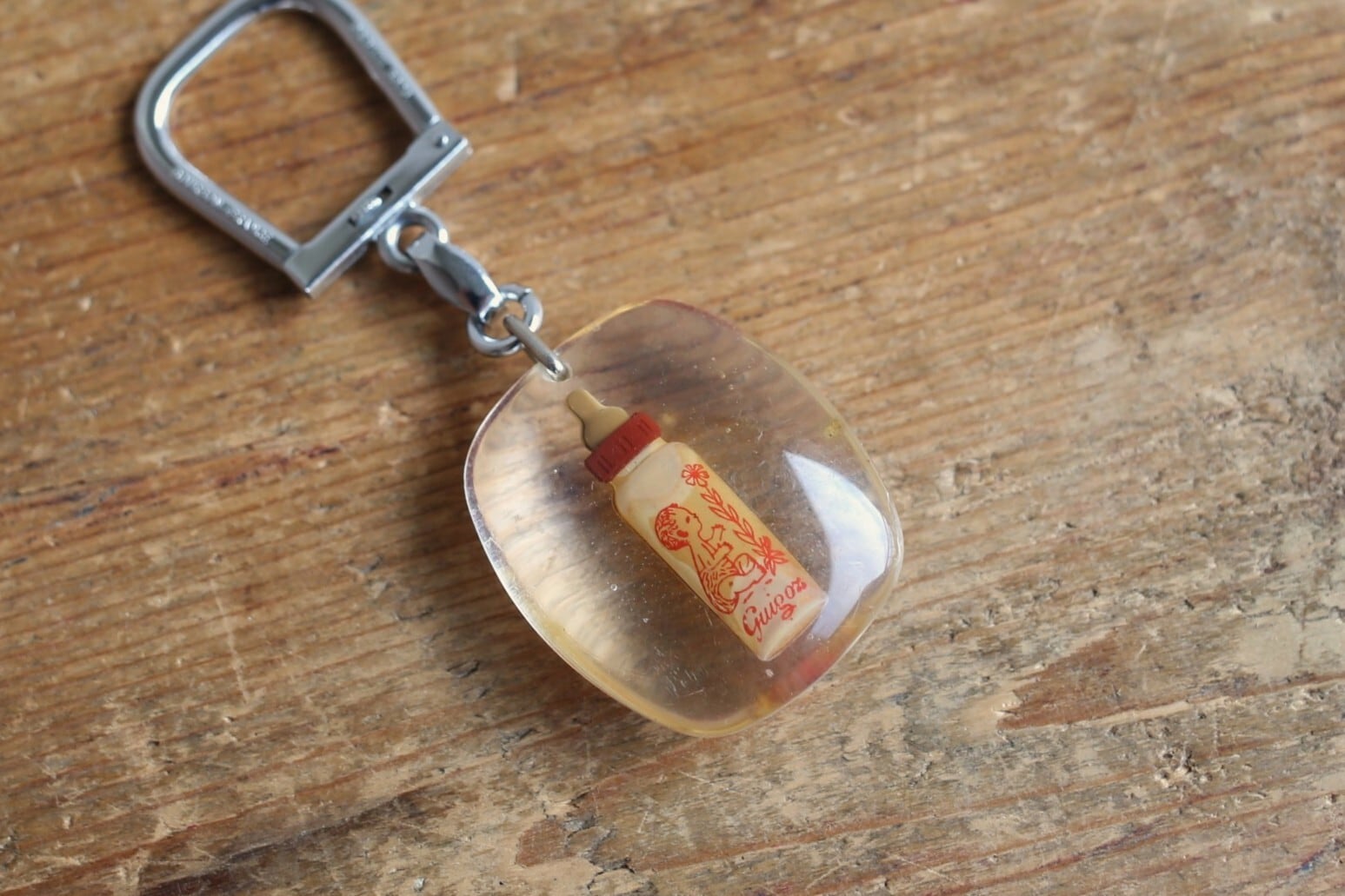 フランス アンティーク ヴィンテージ ブルボンキーホルダー『Guigoz