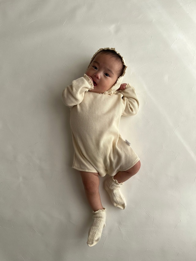 frill baby rompers / bonnet set