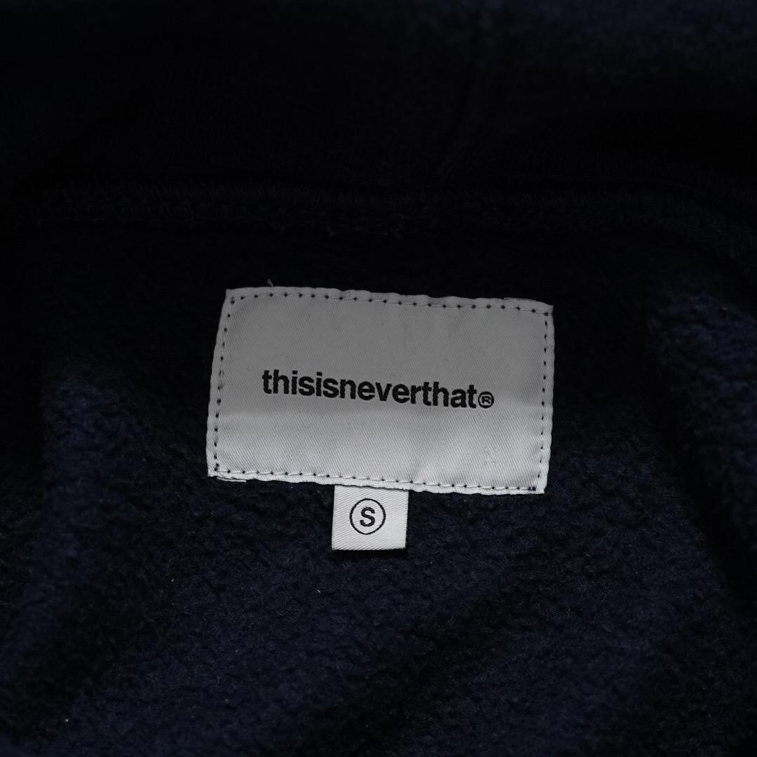ディスイズネバーザット ネバザ パーカー スウェット 古着 刺繍