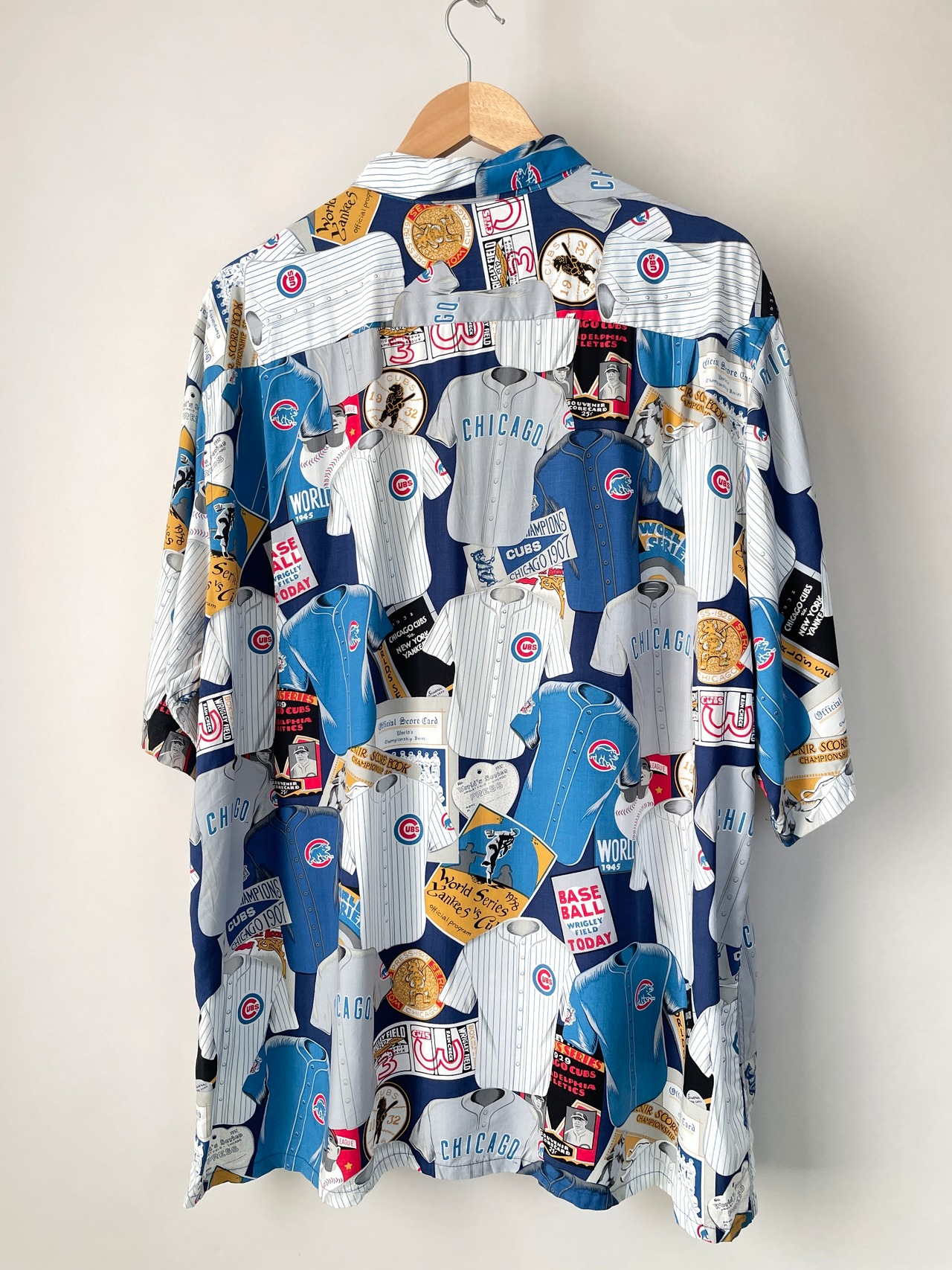 CHICAGO CUBS rayon shirt - 15