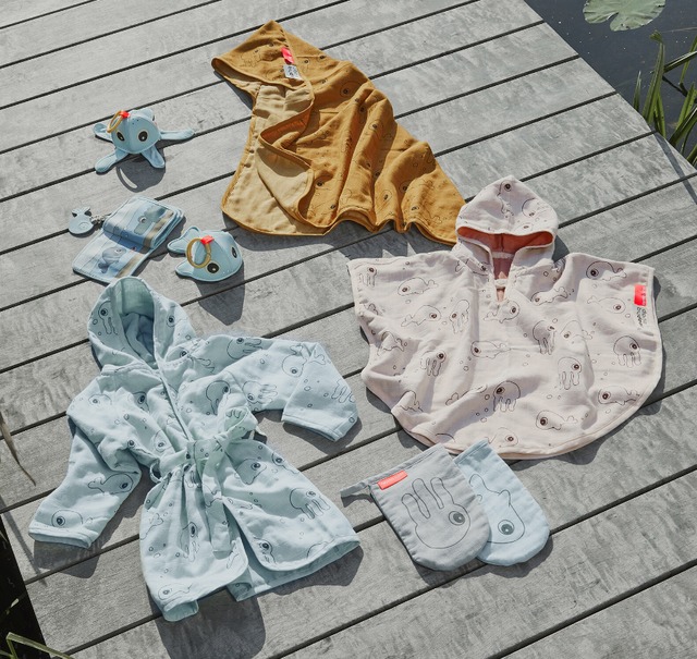 フーデットタオル シーフレンズ Hooded towel【Done by Deer/デンマーク】 ベビーグッズ バスローブ バスタオル 出産祝い プレゼント 0歳1歳2歳3歳 ハーフバースデー