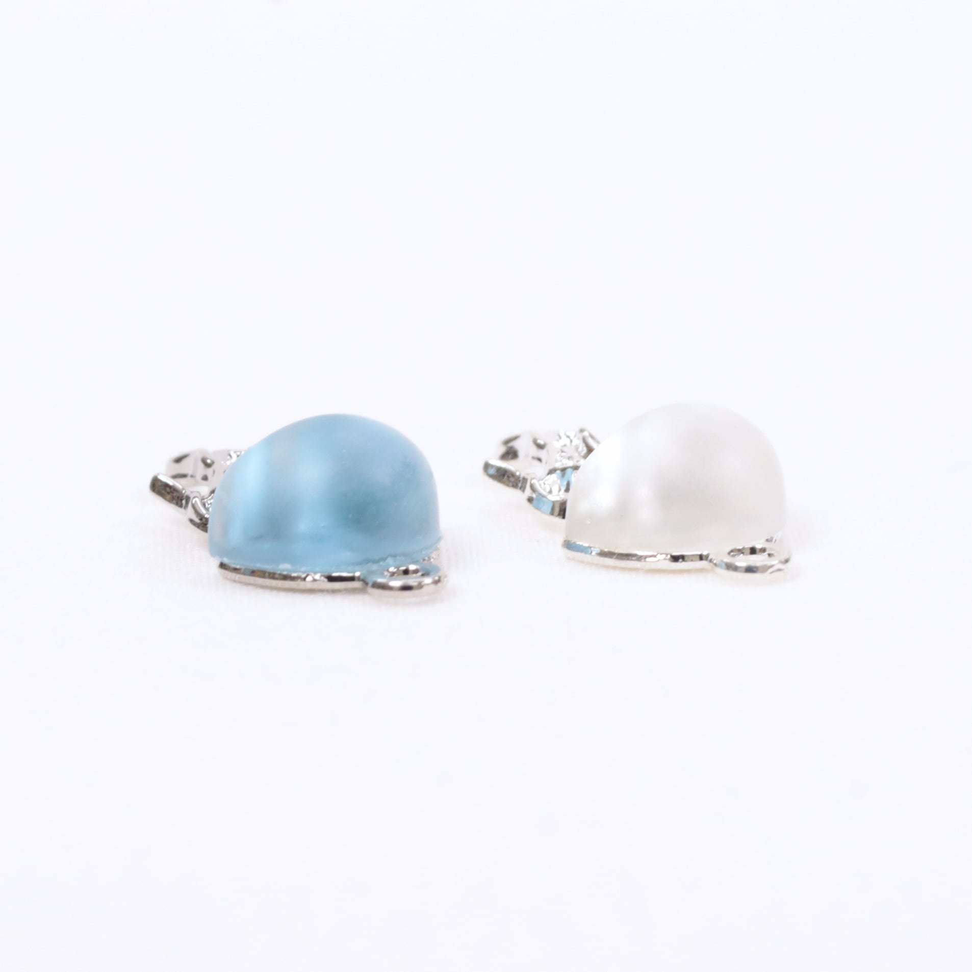 クラゲ パーツ シルバー 立体 金属 02000322 ハンドメイド 装飾 飾り