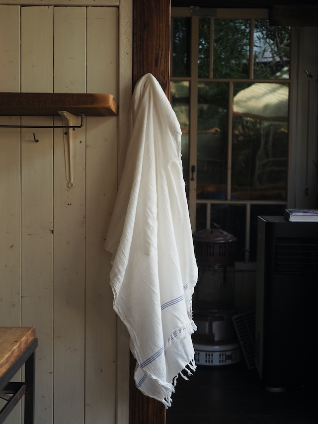 131sr142M bath towel