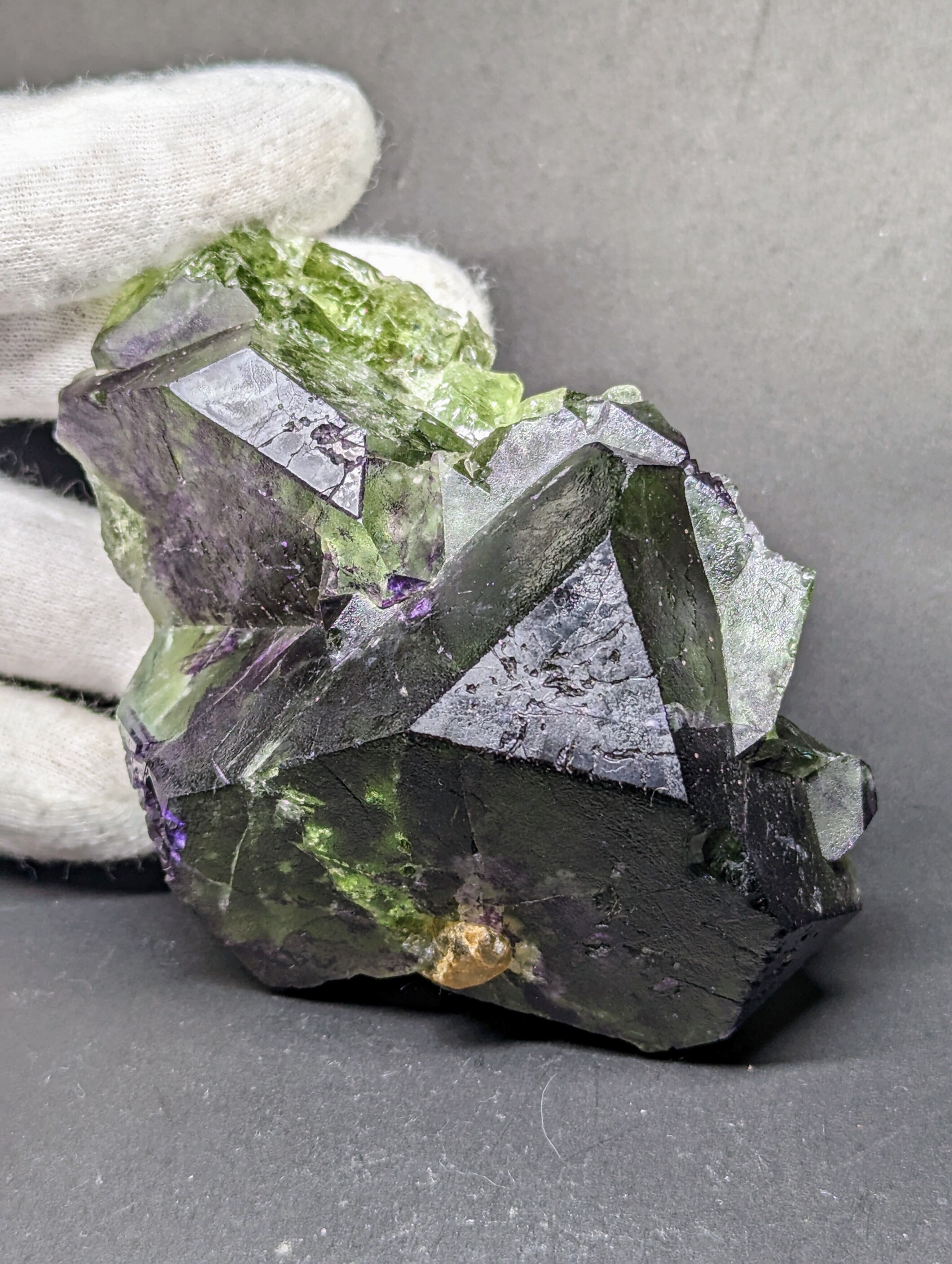 希少色/大型結晶】オコルスフローライト Okorusu mine, Namibia R5 