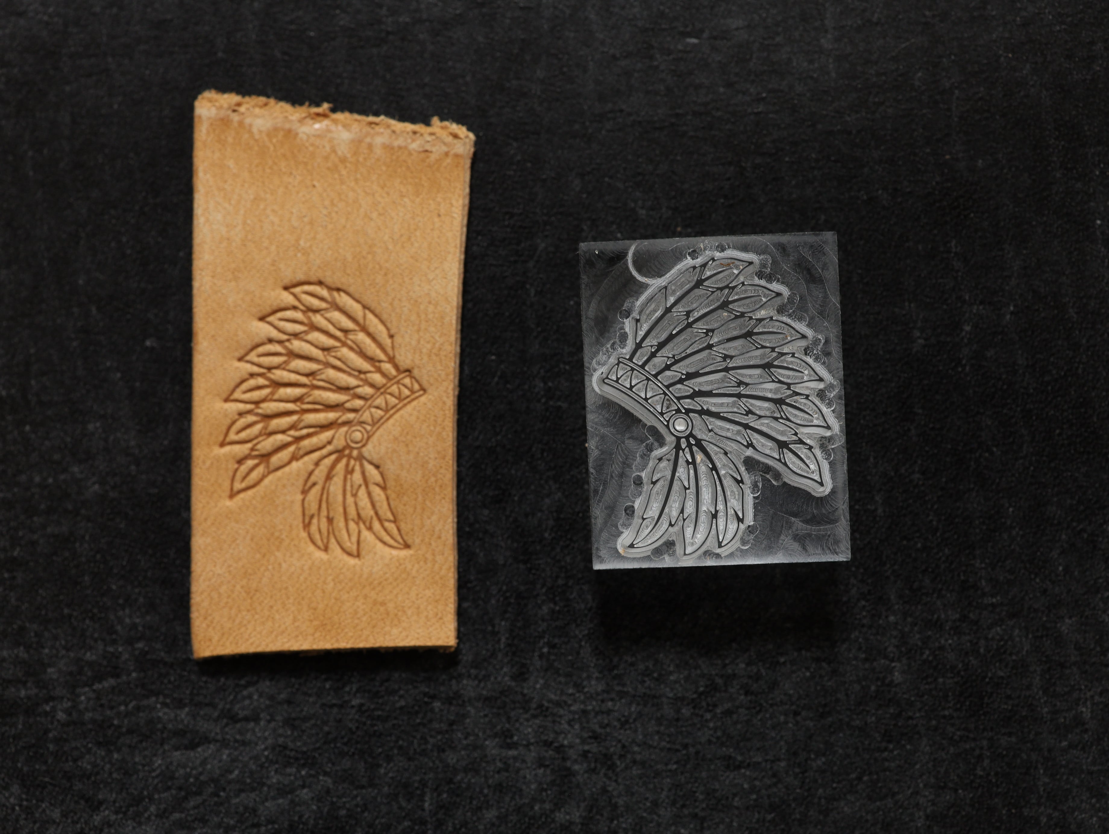 【アクリル刻印】インディアン　ウォーボンネット　羽帽子　ネイティブアメリカン　レザークラフト用