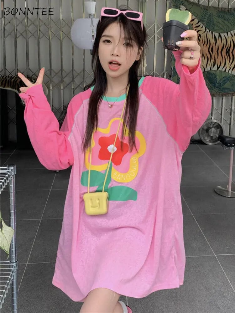 【新作】【送料無料】 Tシャツ女性春花柄レトロシック長袖トップスパッチワーク甘い女の子人気のスタイリッシュなオールマッチカジュアルベーシックイン 0263199193499