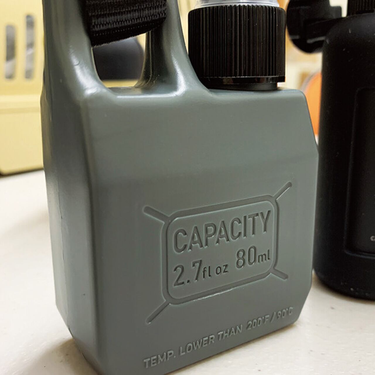 アルコール消毒液対応 詰替え用 スプレーボトル(カラビナ付き )/ SLOWER PUMP SPRAY TANK GRIPS | CAMP DEPT アルコール消毒液対応 詰替え用 スプレーボトル(カラビナ付き )/ SLOWER PUMP SPRAY TANK GRIPS | CAMP DEPT