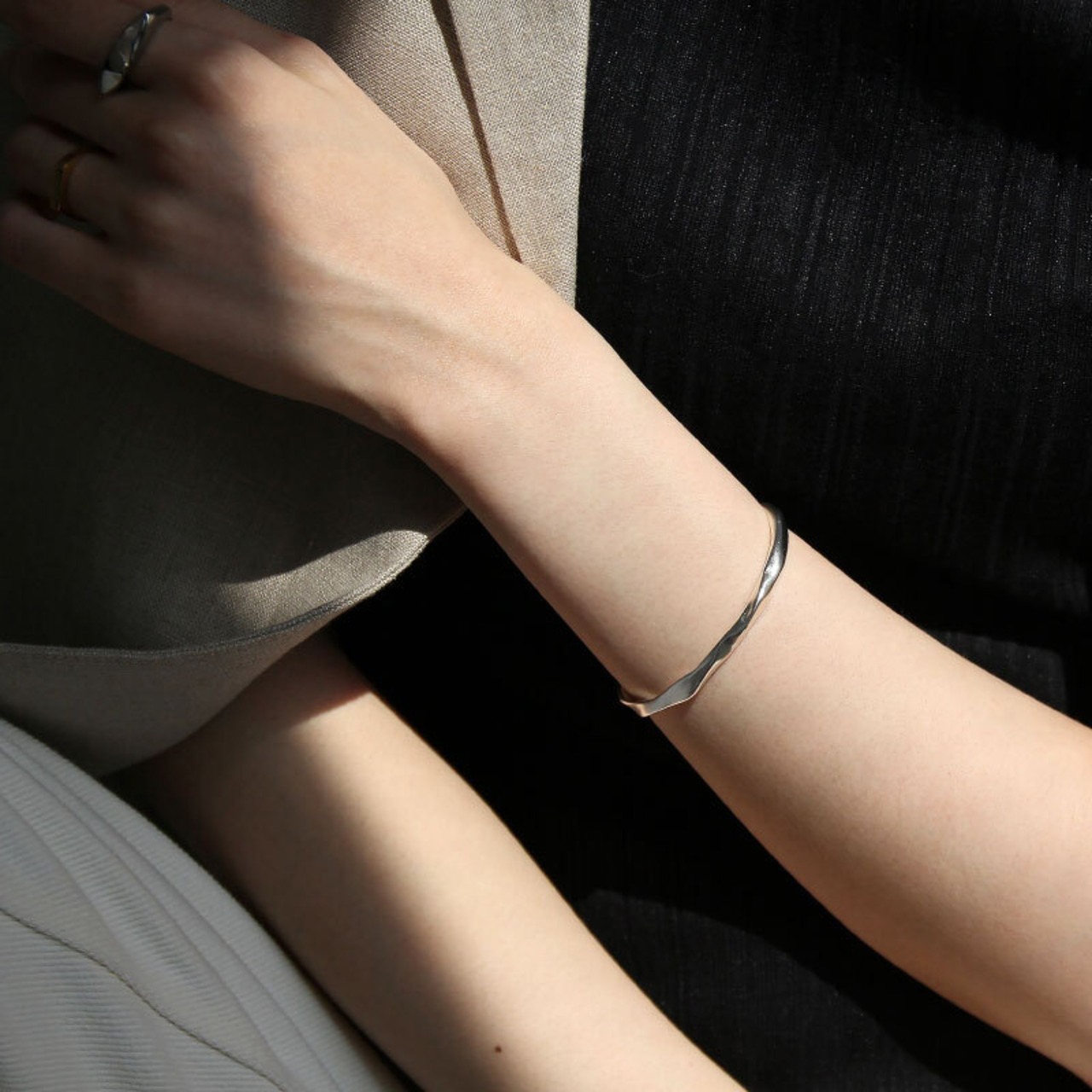 【ネコポス便】ブレスレット シルバー925 シンプルねじれブレスレット シルバー925 1693