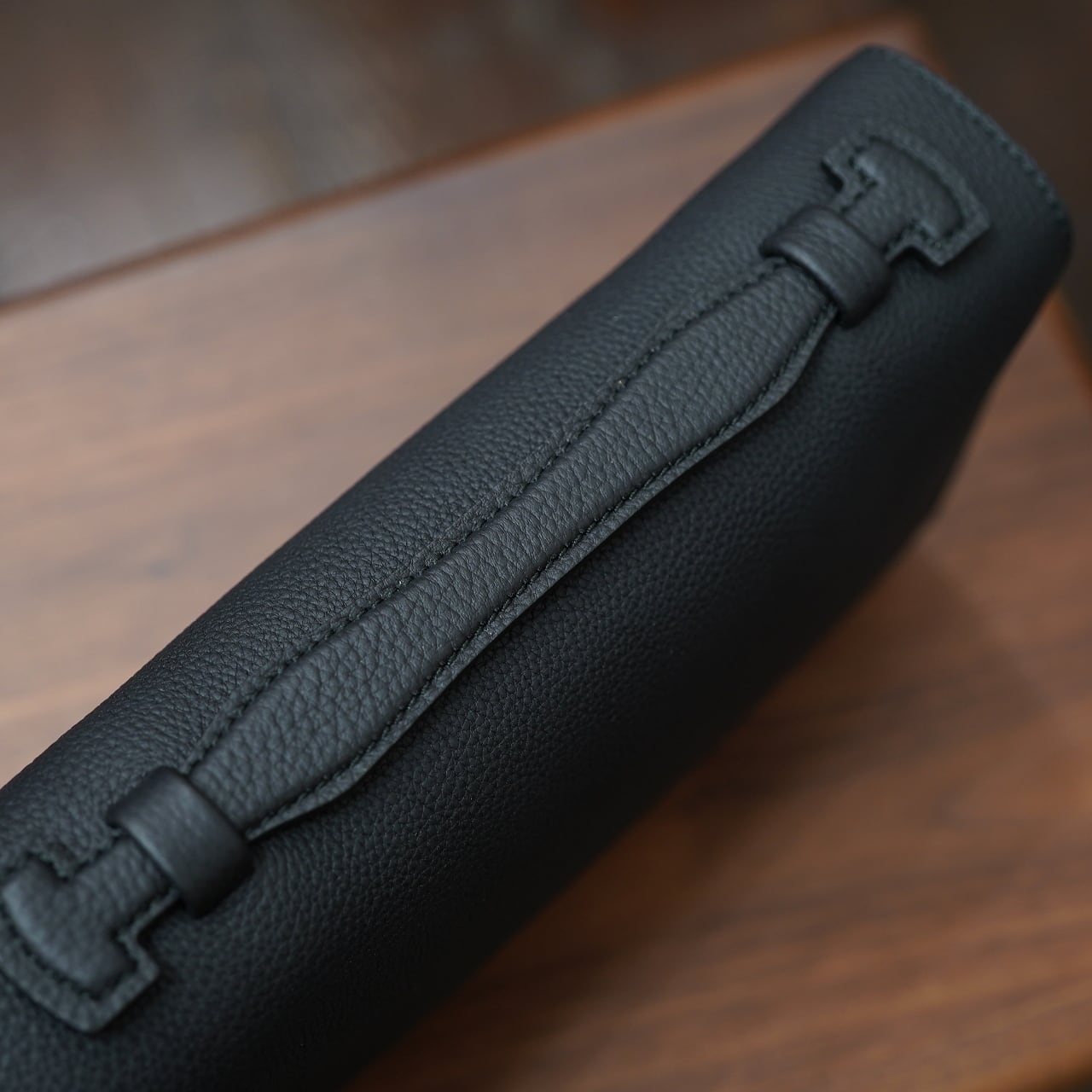 ル・ボナー ポーチピッコロ シュランケンカーフ ブラック | CIRCLE